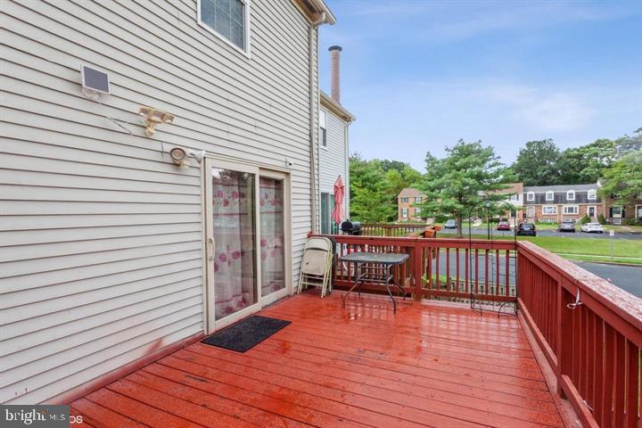 ELIZABETHS LANDING - Residential