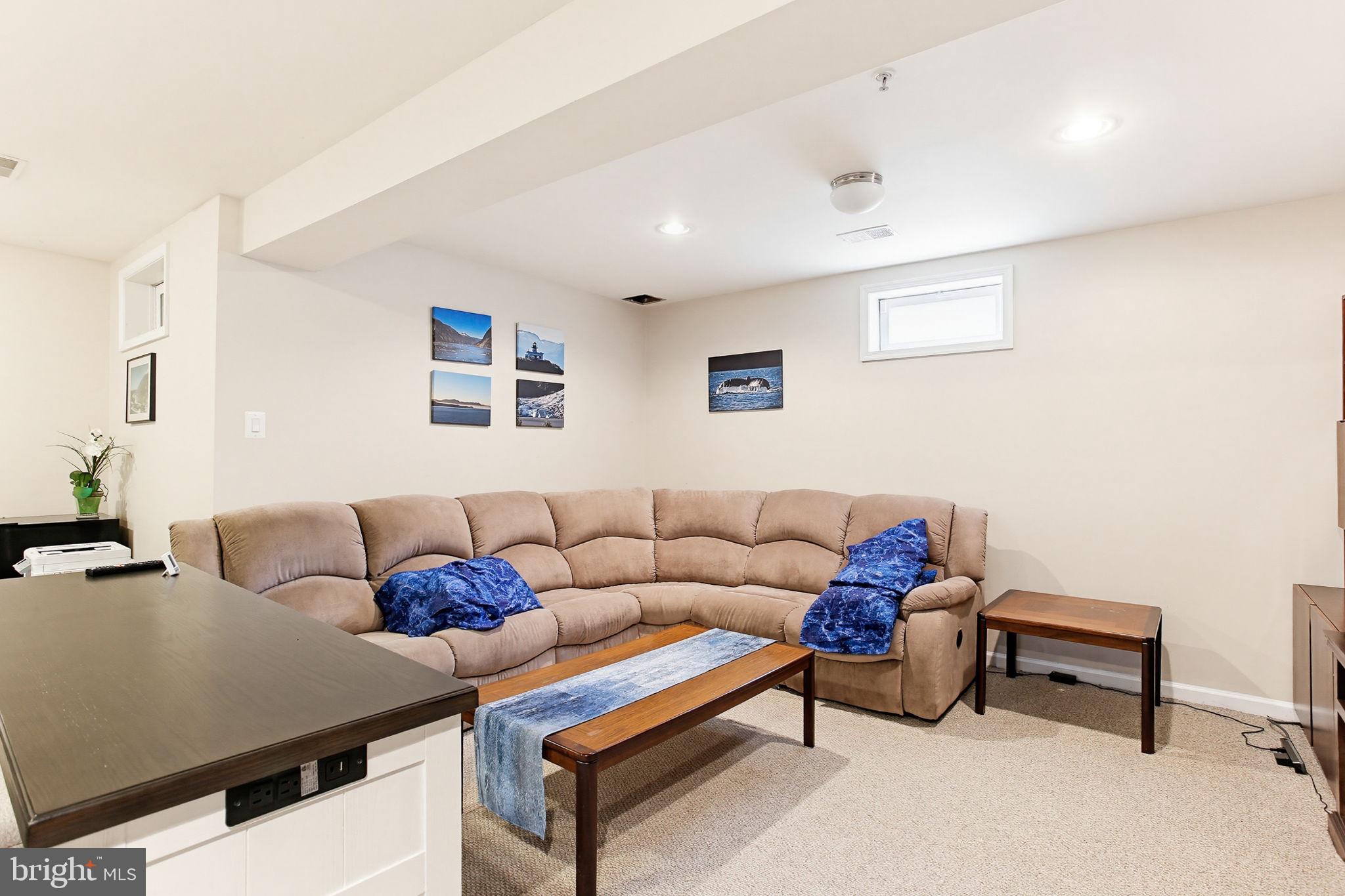 HEARTHSTONE AT ROCKBURN - Residential