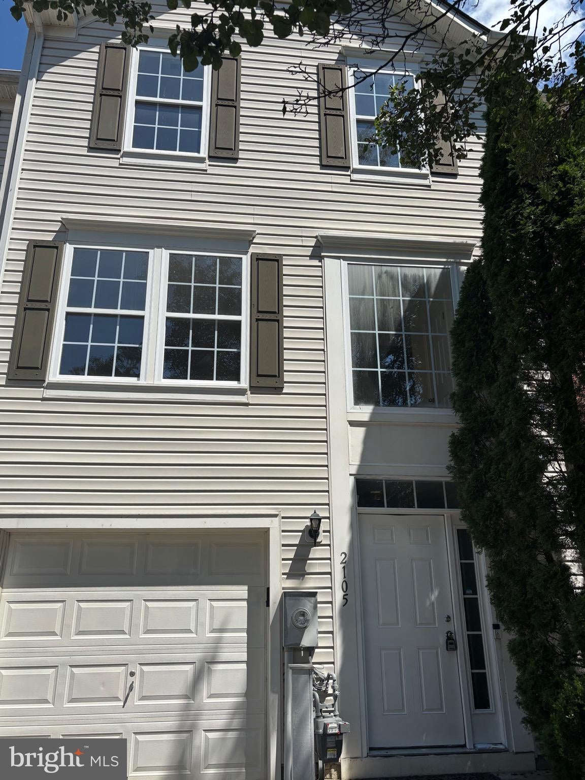 2105 MARDIC DRIVE