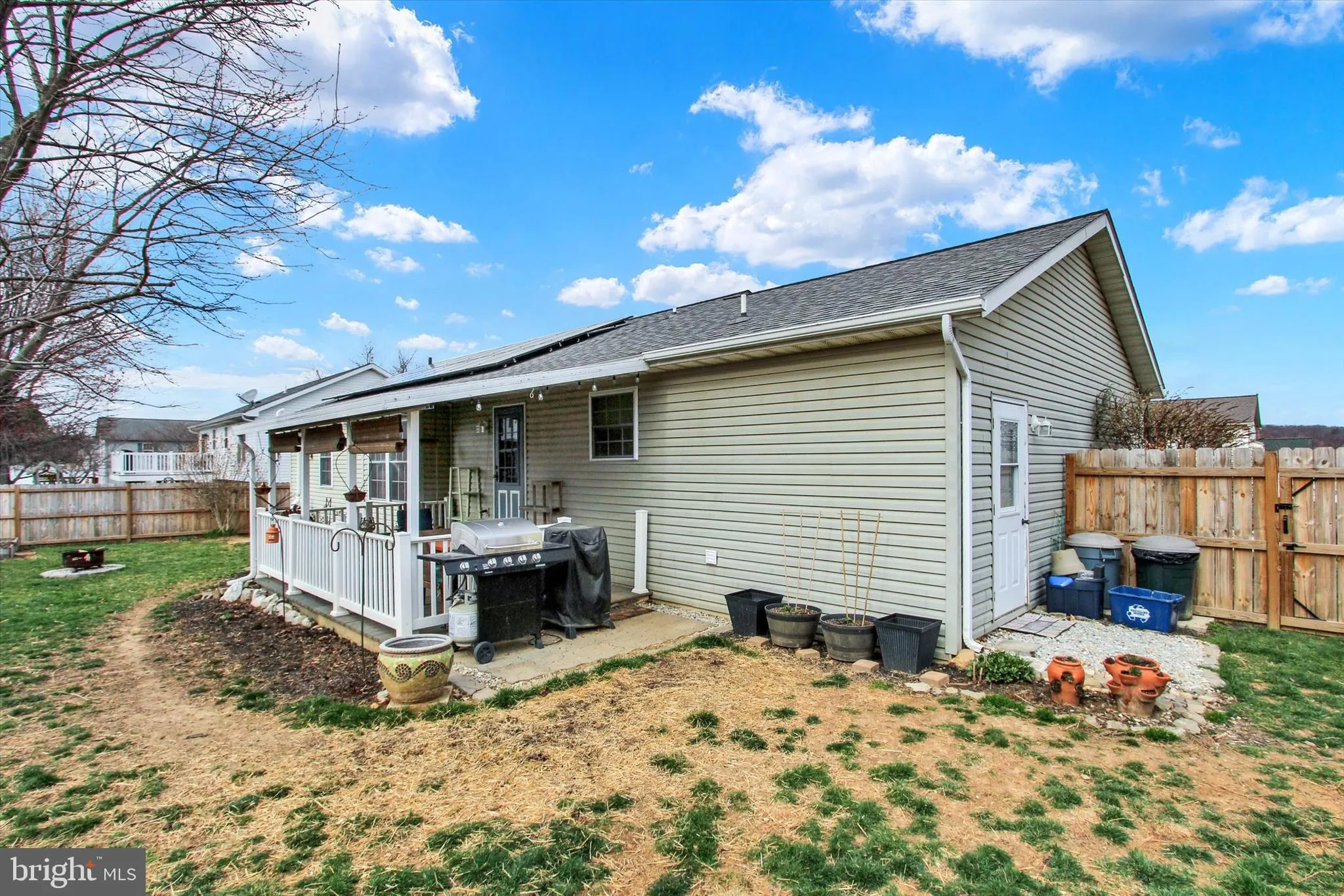 Hanover, Pennsylvania 17331, United States, 3 Bedrooms Bedrooms, ,2 BathroomsBathrooms,Residential,Pending,110623