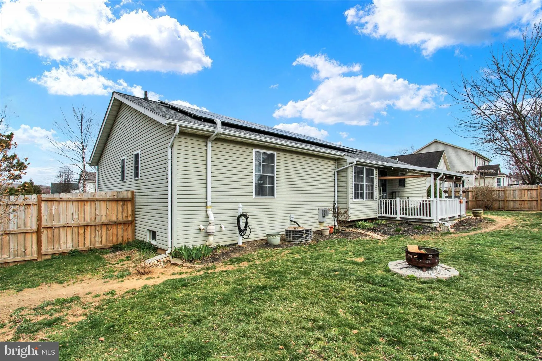 Hanover, Pennsylvania 17331, United States, 3 Bedrooms Bedrooms, ,2 BathroomsBathrooms,Residential,Pending,110623