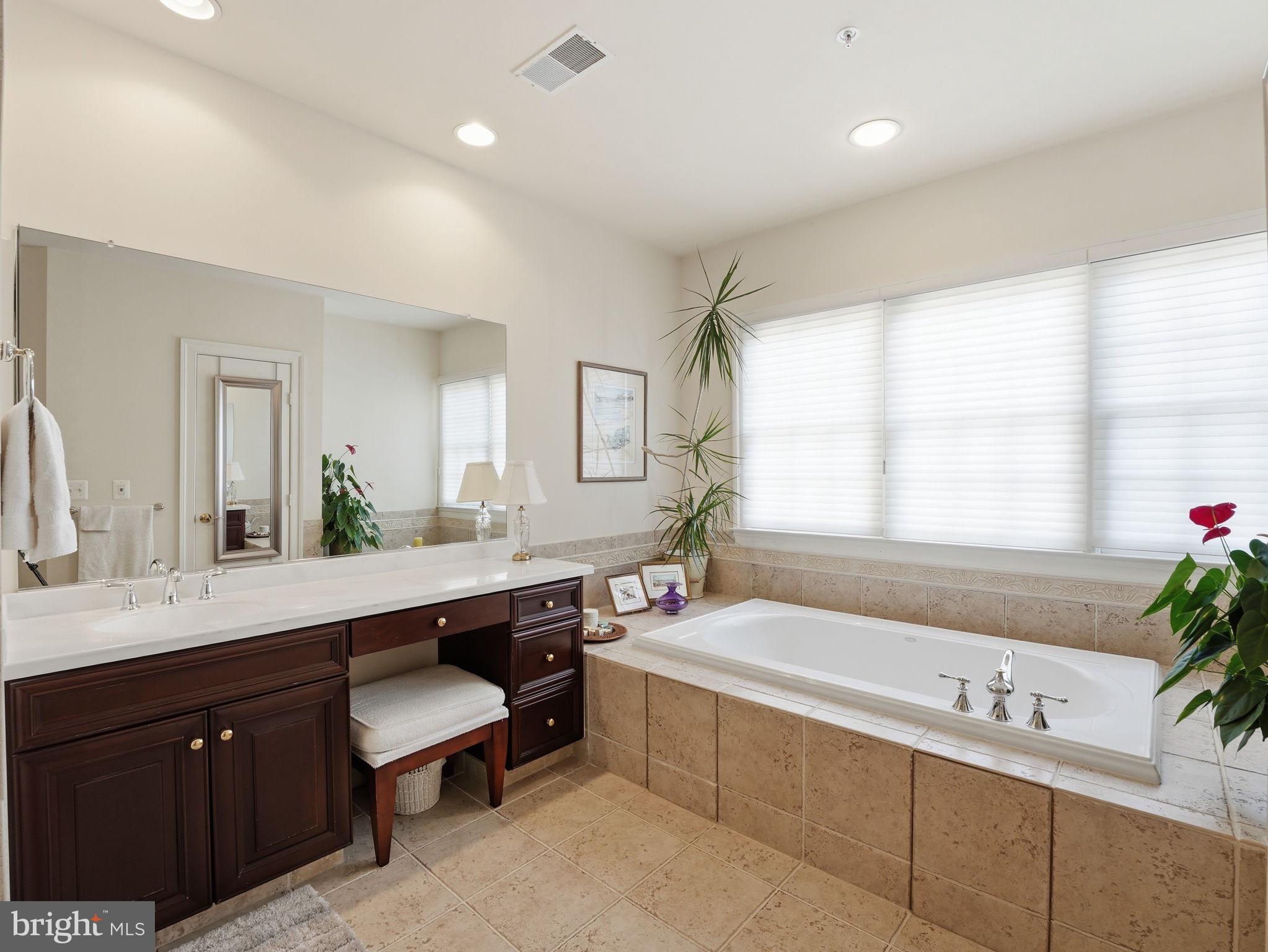 EVANS FARM - Residential