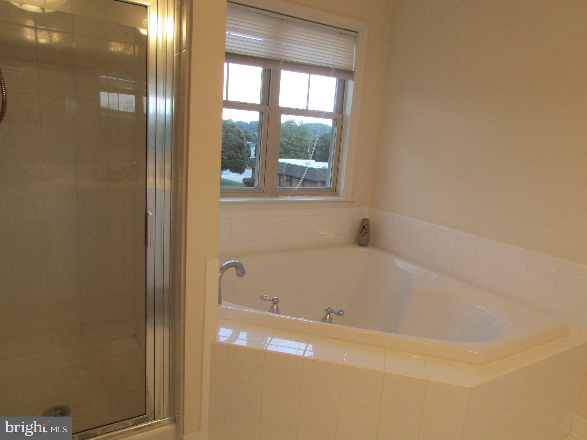 CROFTON VALLEY - Residential Lease