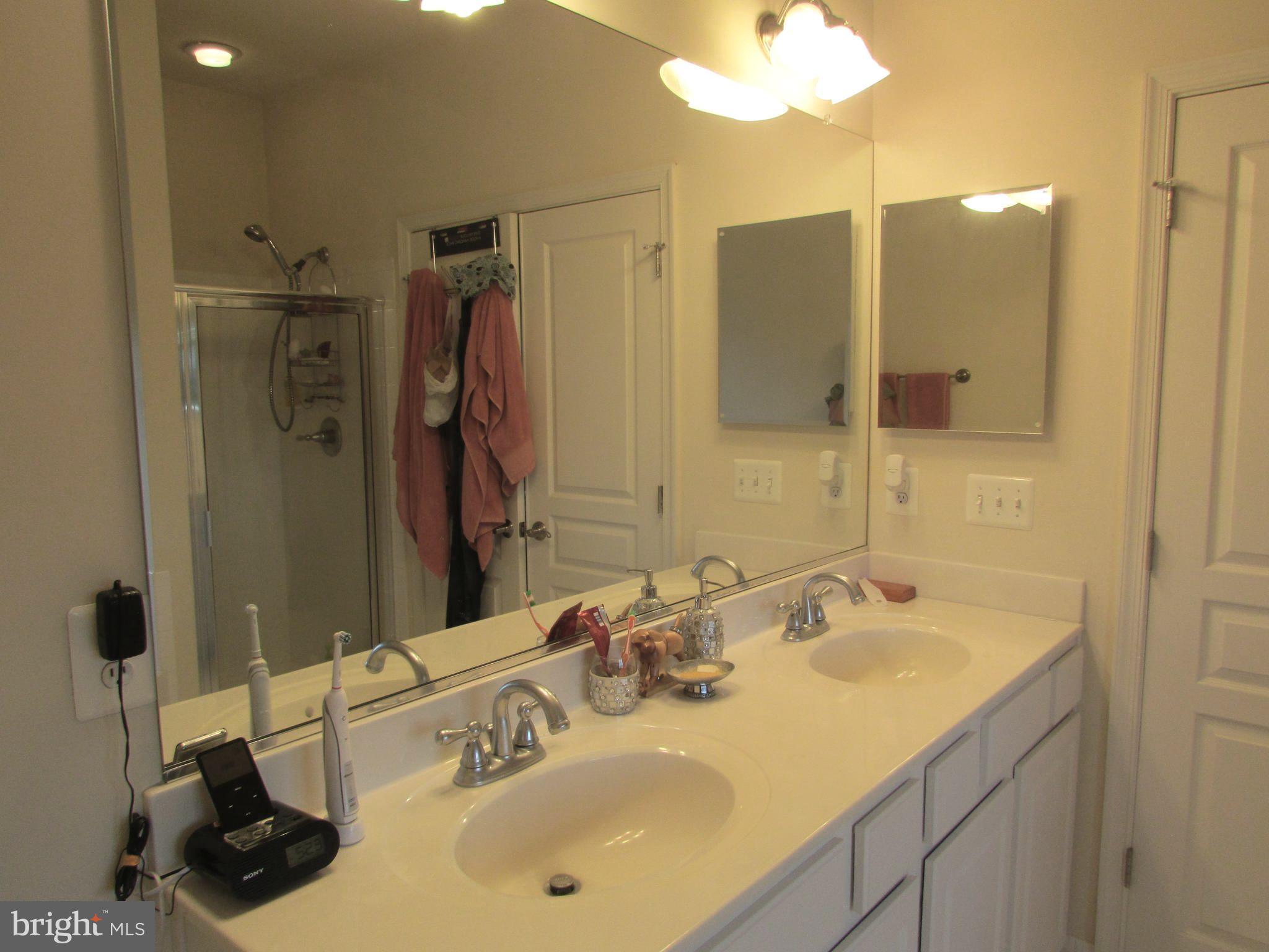 CROFTON VALLEY - Residential Lease