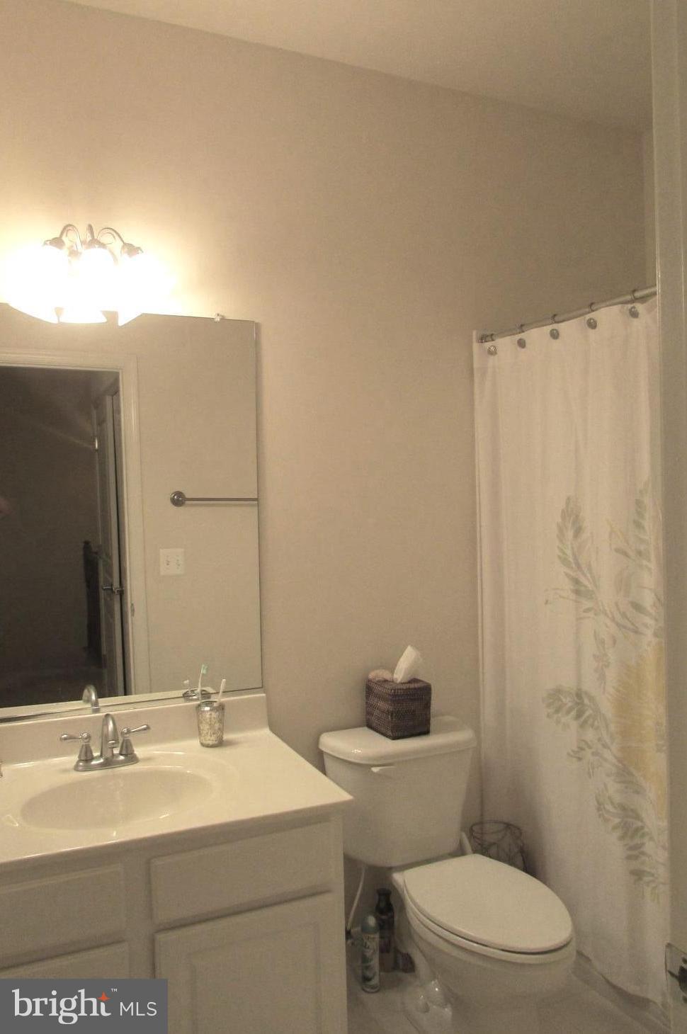 CROFTON VALLEY - Residential Lease