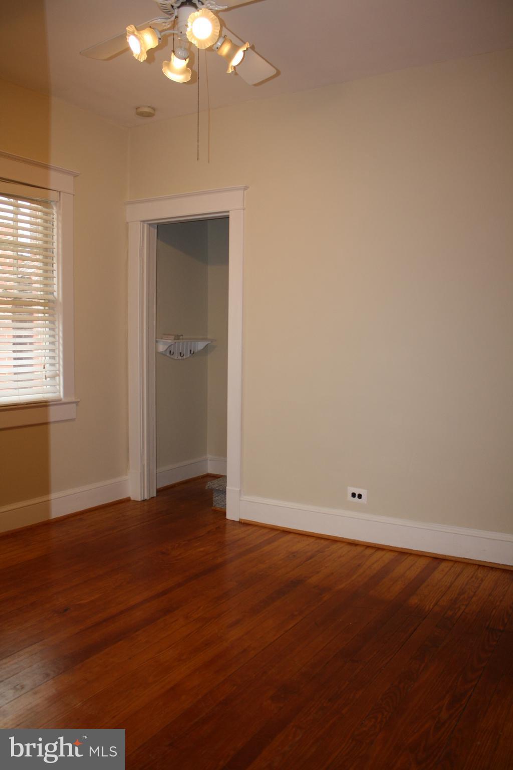 ROSEMONT - Residential Lease