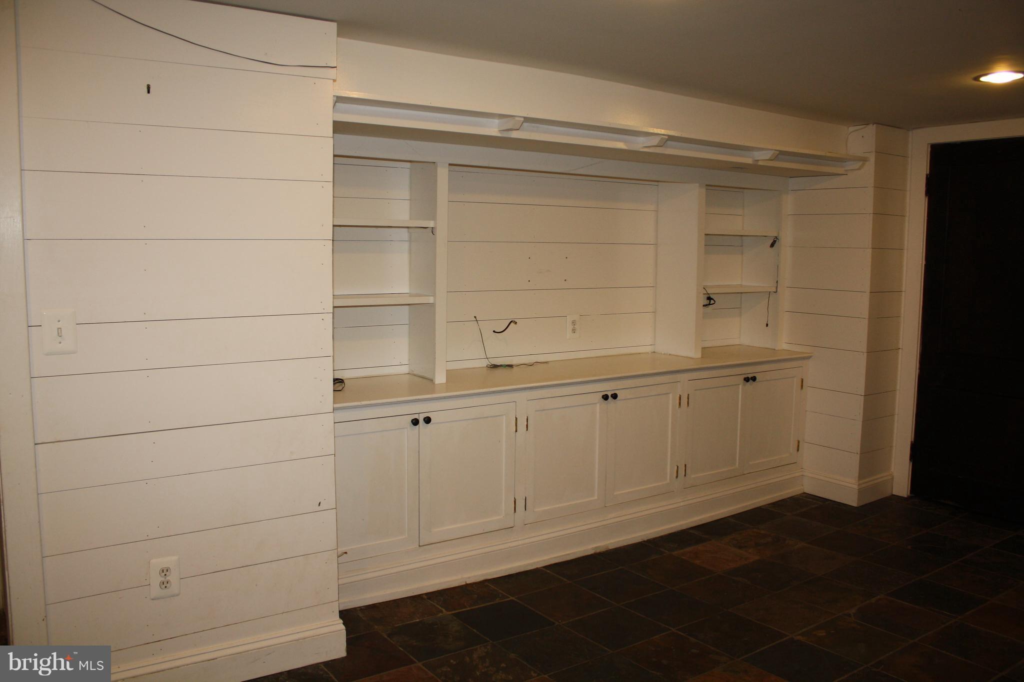 ROSEMONT - Residential Lease