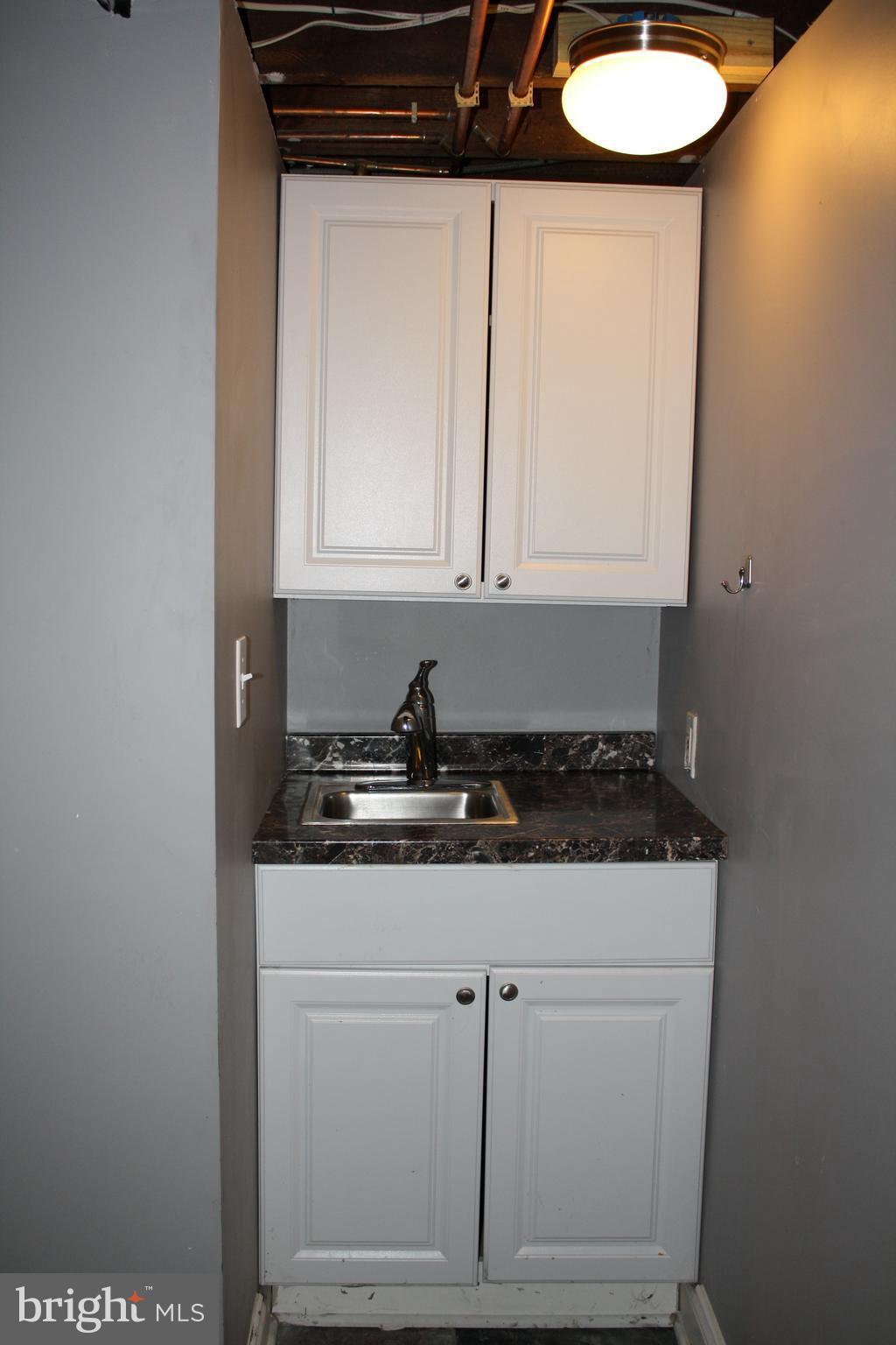 ROSEMONT - Residential Lease