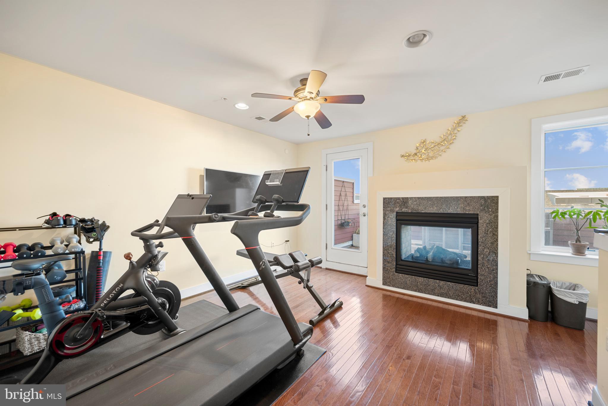 POTOMAC YARD - Residential Lease