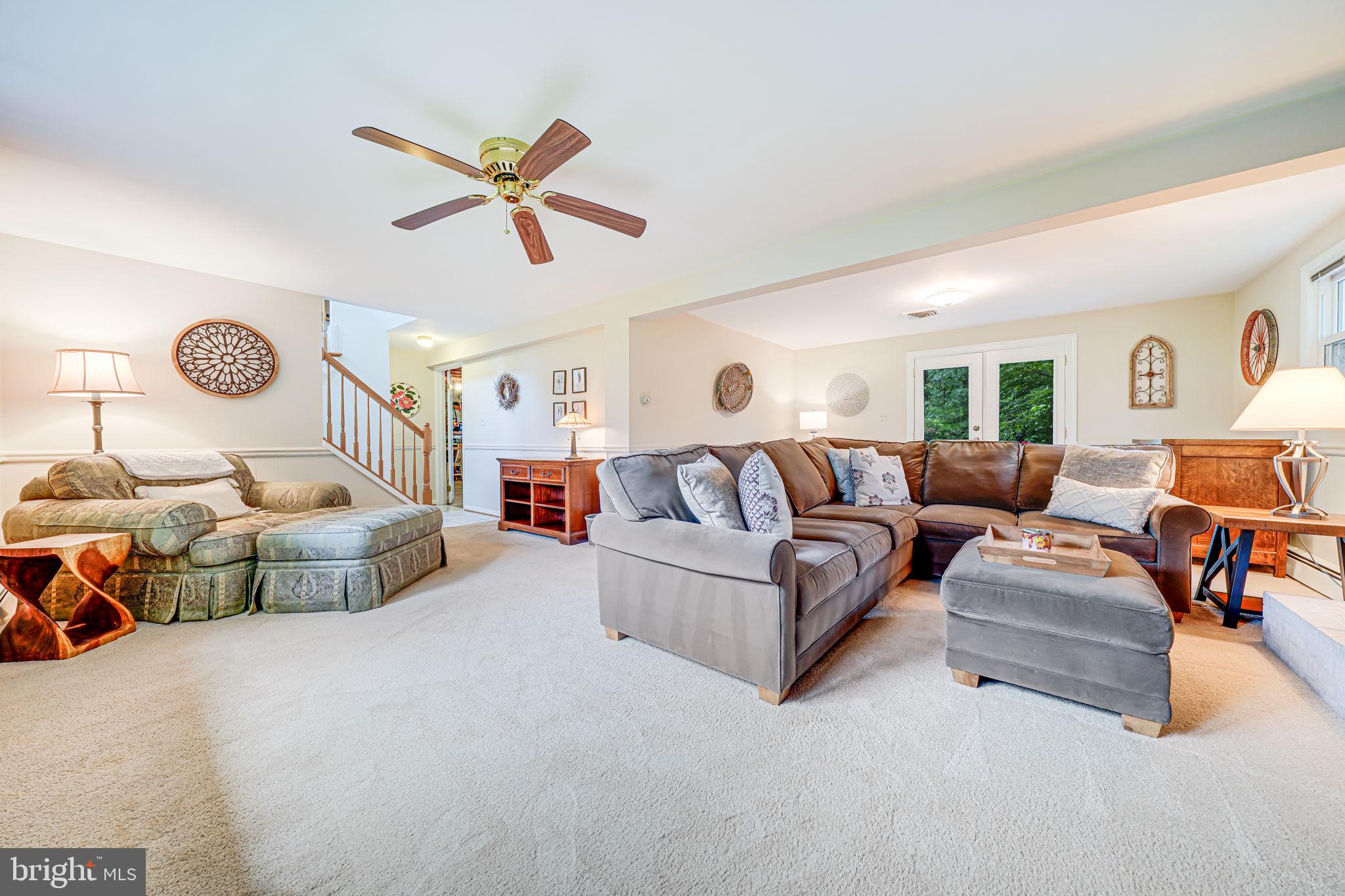 VALEWOOD MANOR - Residential