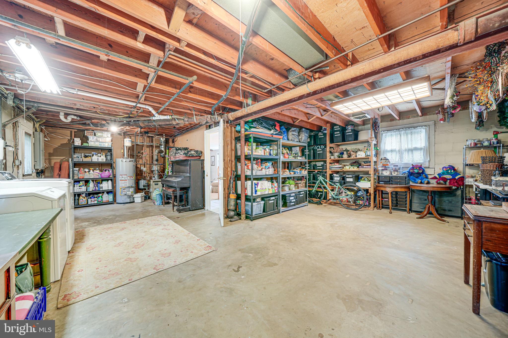 VALEWOOD MANOR - Residential