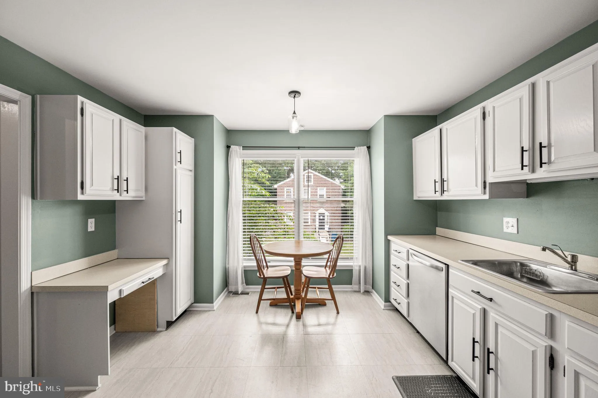 Wilmington, Delaware 19802, United States, 3 Bedrooms Bedrooms, ,3 BathroomsBathrooms,Residential,Active,173015