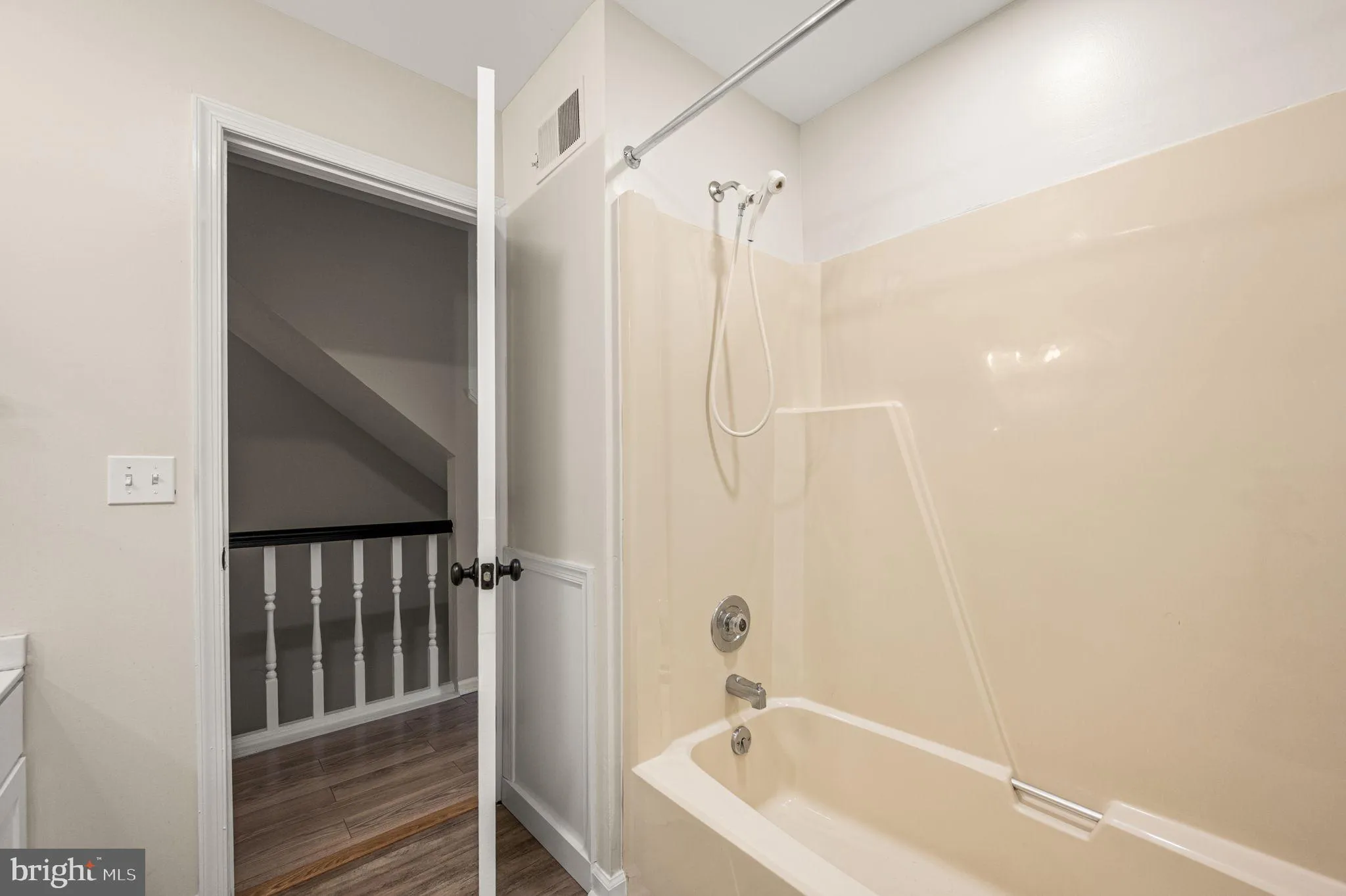 Wilmington, Delaware 19802, United States, 3 Bedrooms Bedrooms, ,3 BathroomsBathrooms,Residential,Active,173015