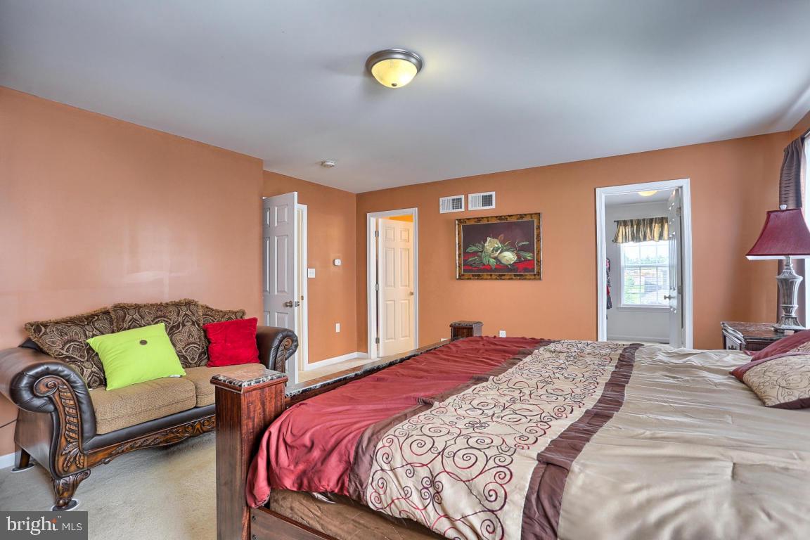 WORTHINGTON - Residential