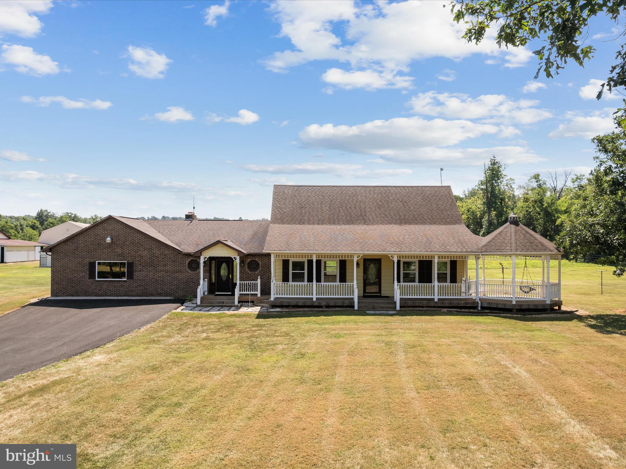 3025 DOMINION ROAD
