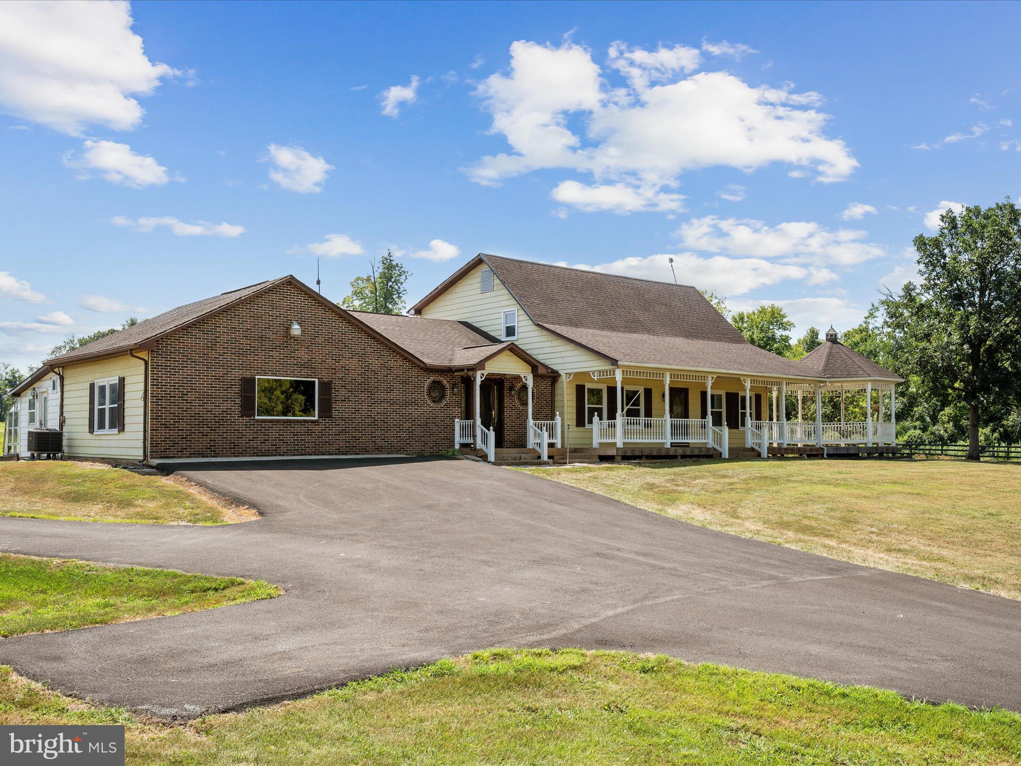 3025 DOMINION ROAD