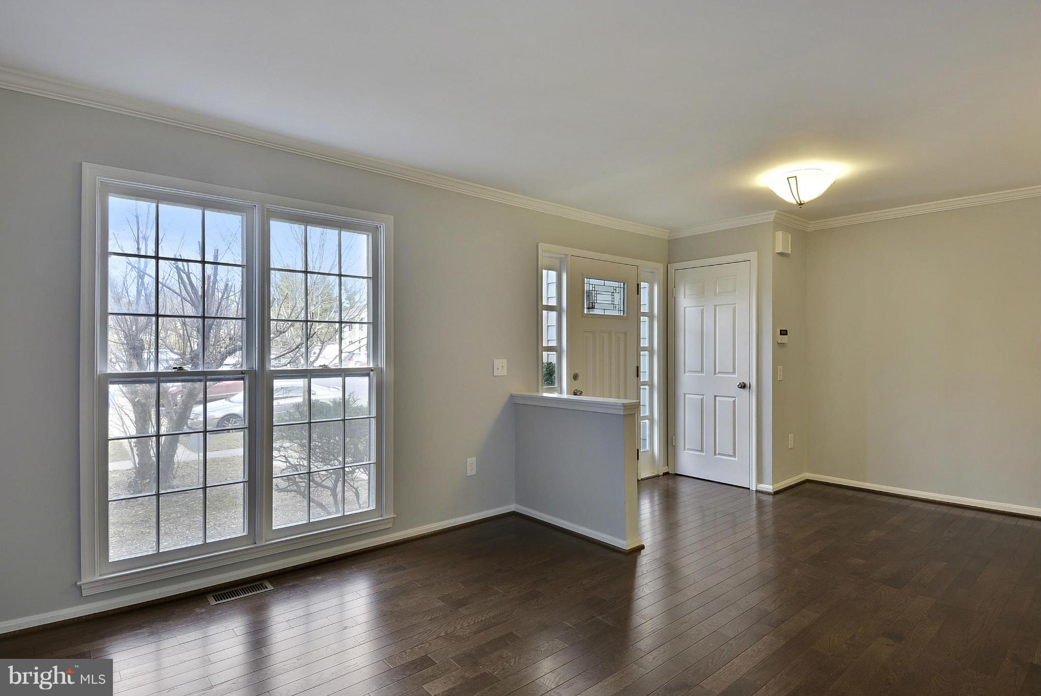 DUMONT OAKS - Residential