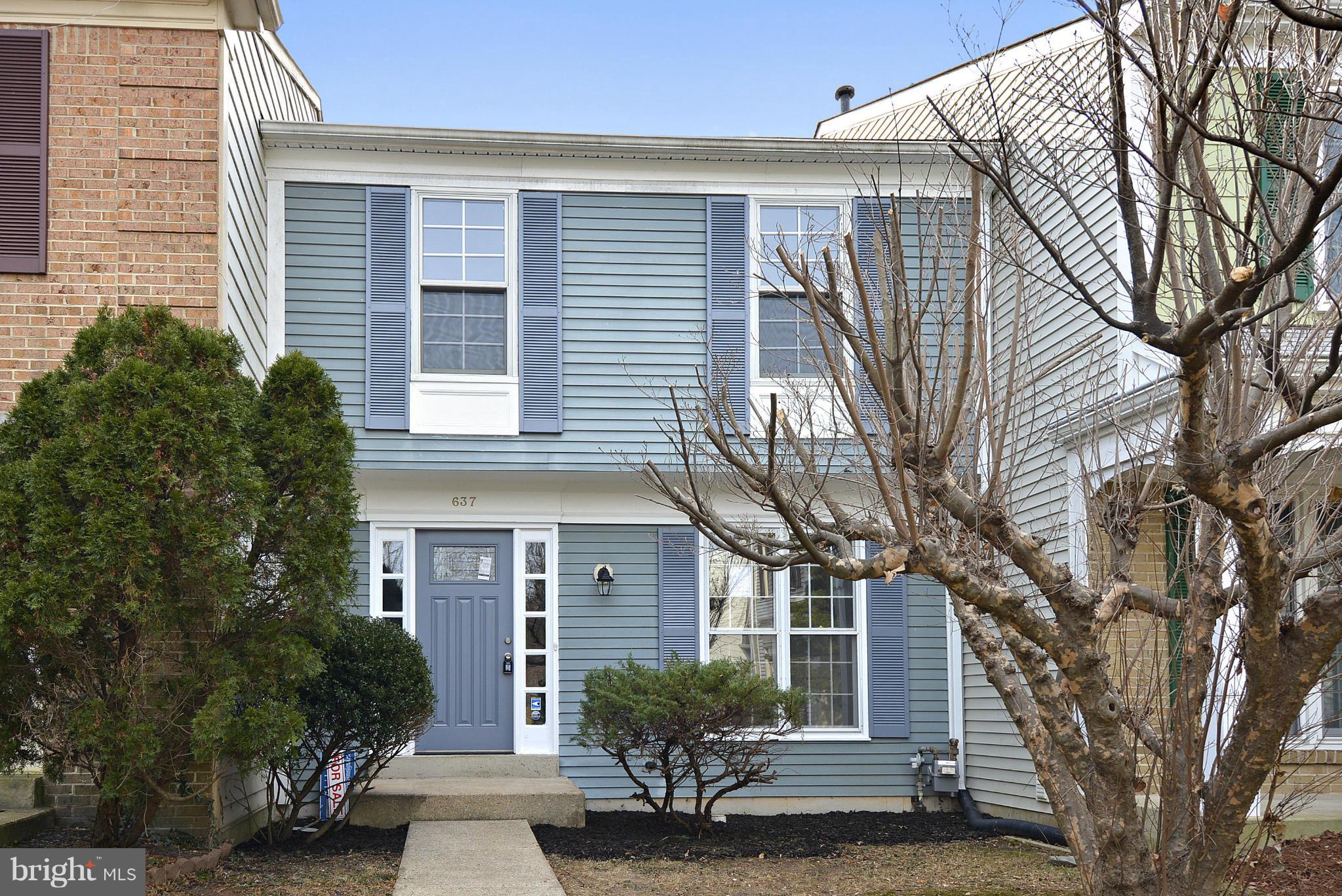 DUMONT OAKS - Residential