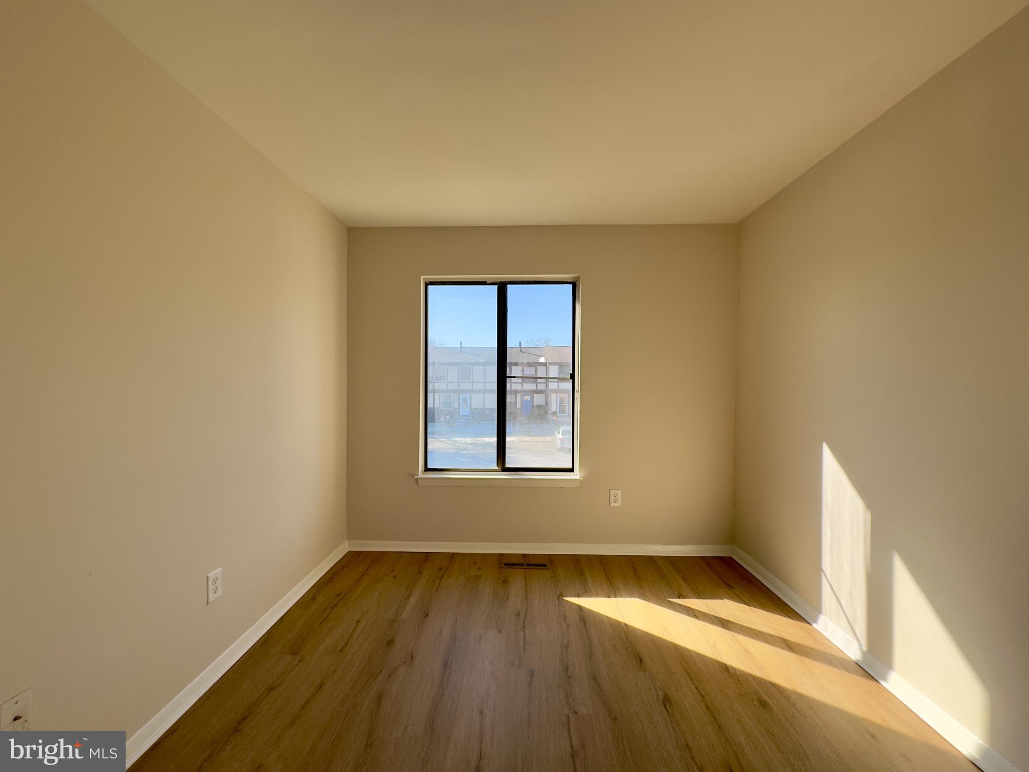 PERRY HALL - Residential Lease