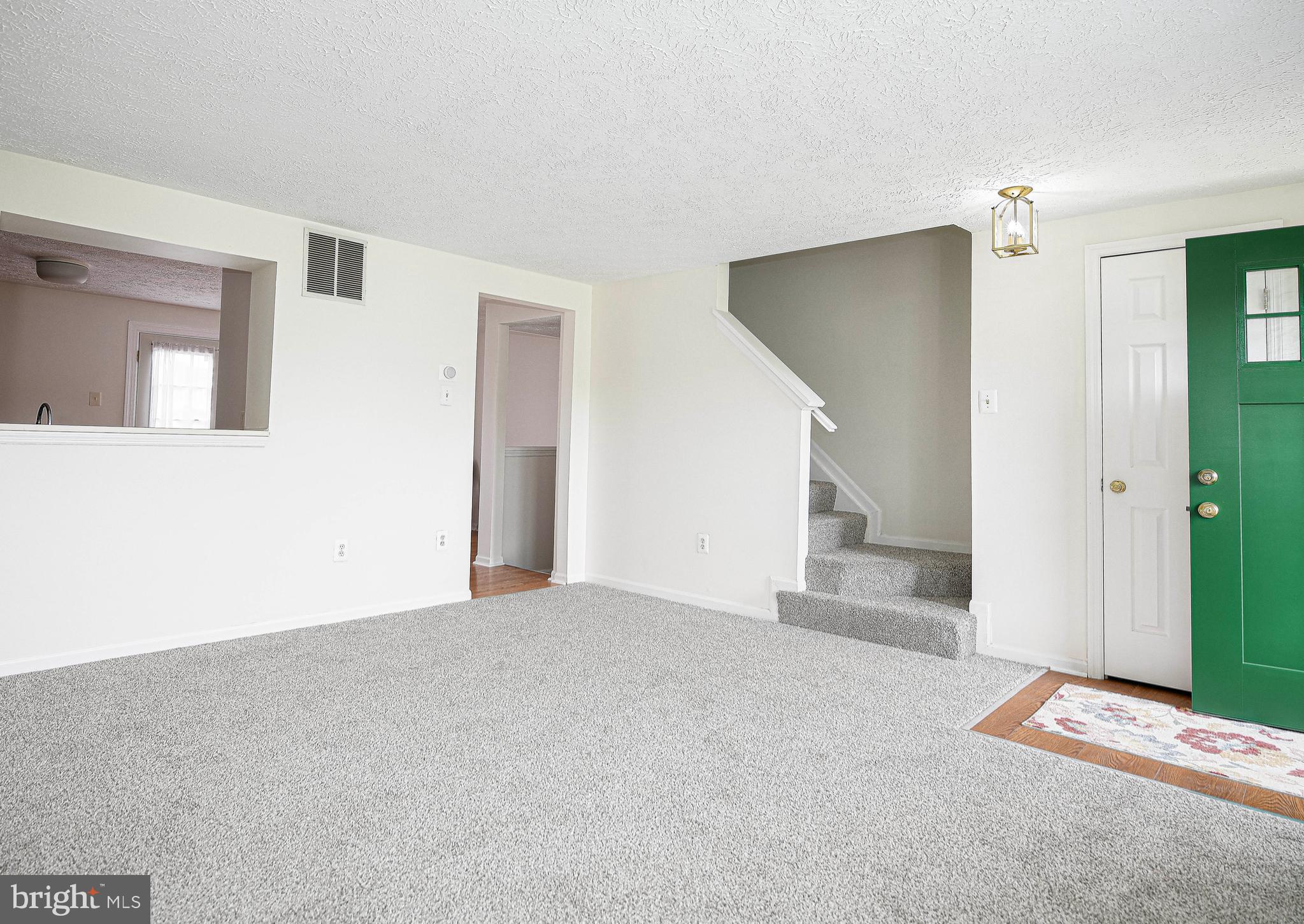 WOODBRIDGE CENTER - Residential