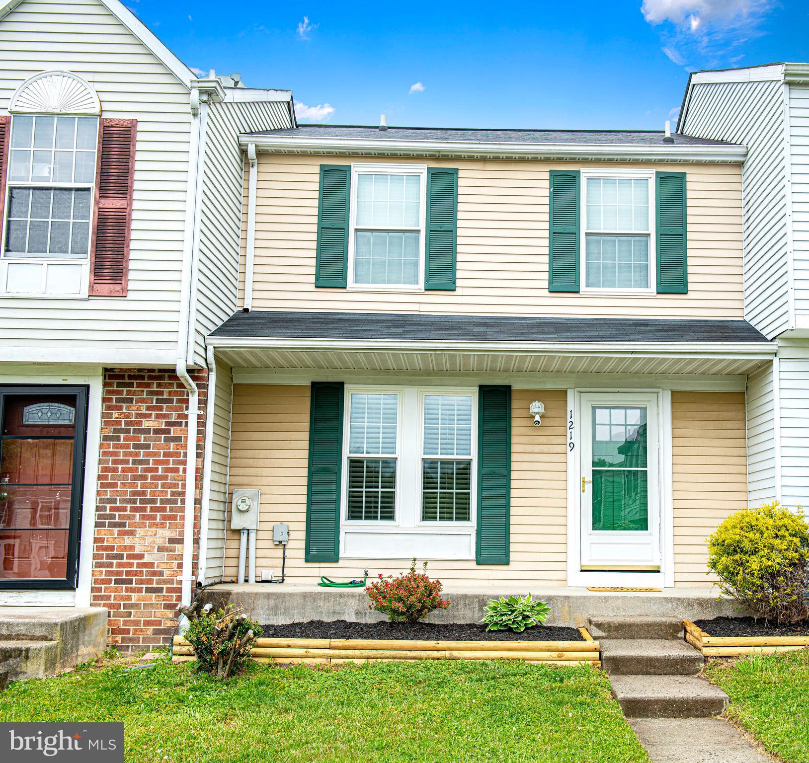 WOODBRIDGE CENTER - Residential