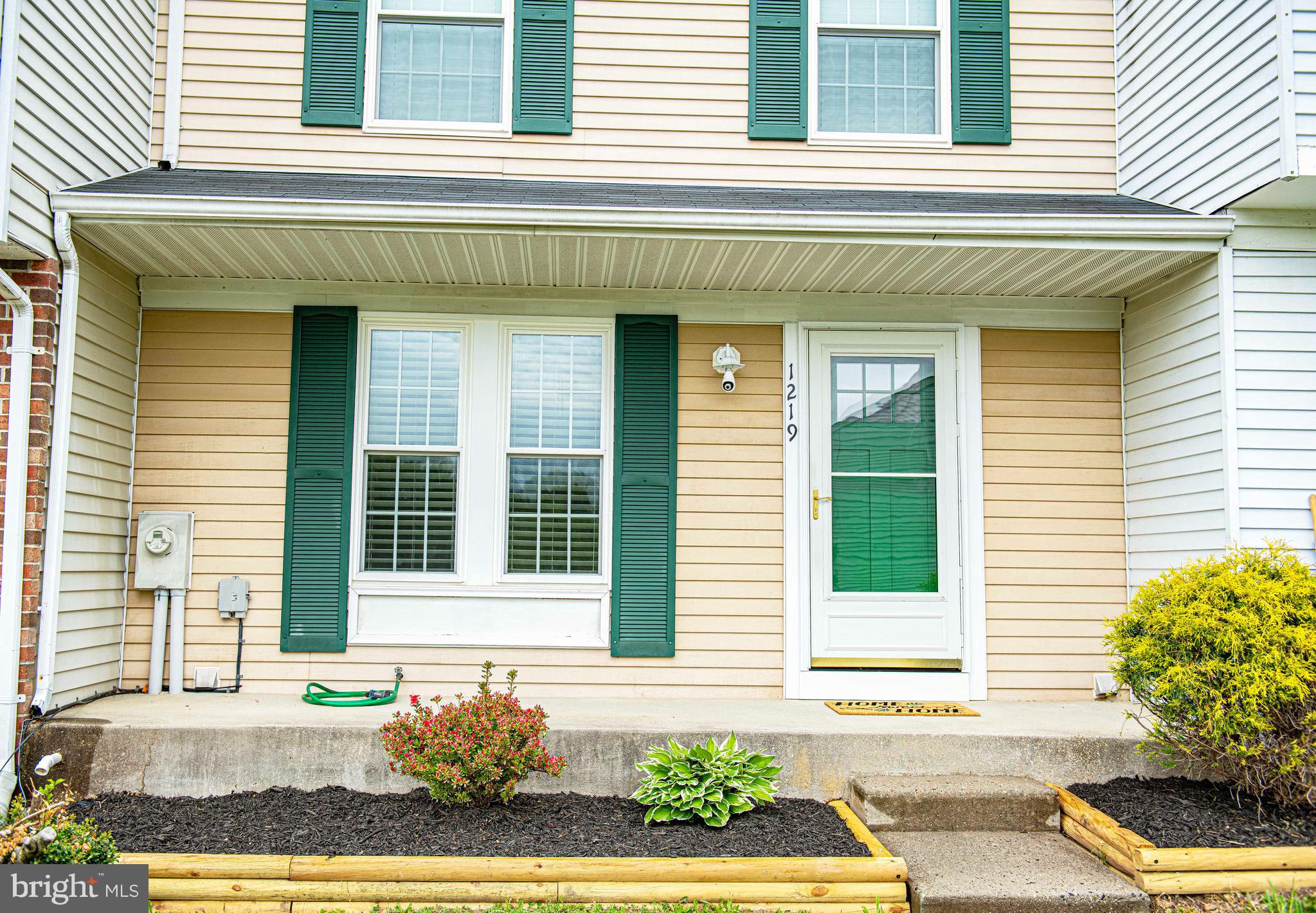 WOODBRIDGE CENTER - Residential