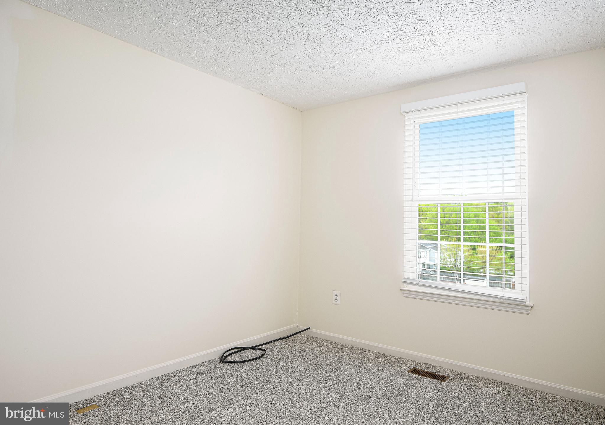 WOODBRIDGE CENTER - Residential