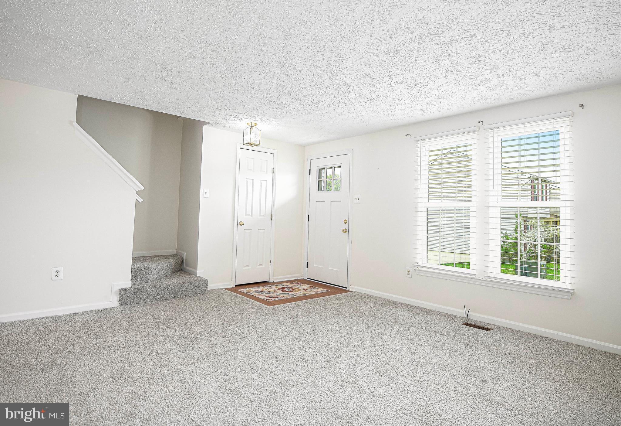 WOODBRIDGE CENTER - Residential