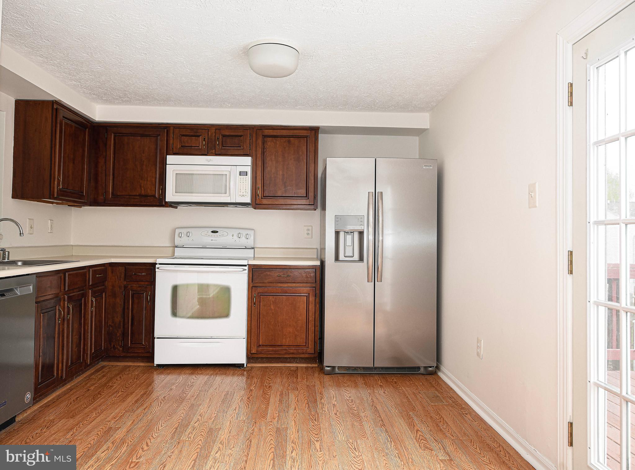 WOODBRIDGE CENTER - Residential