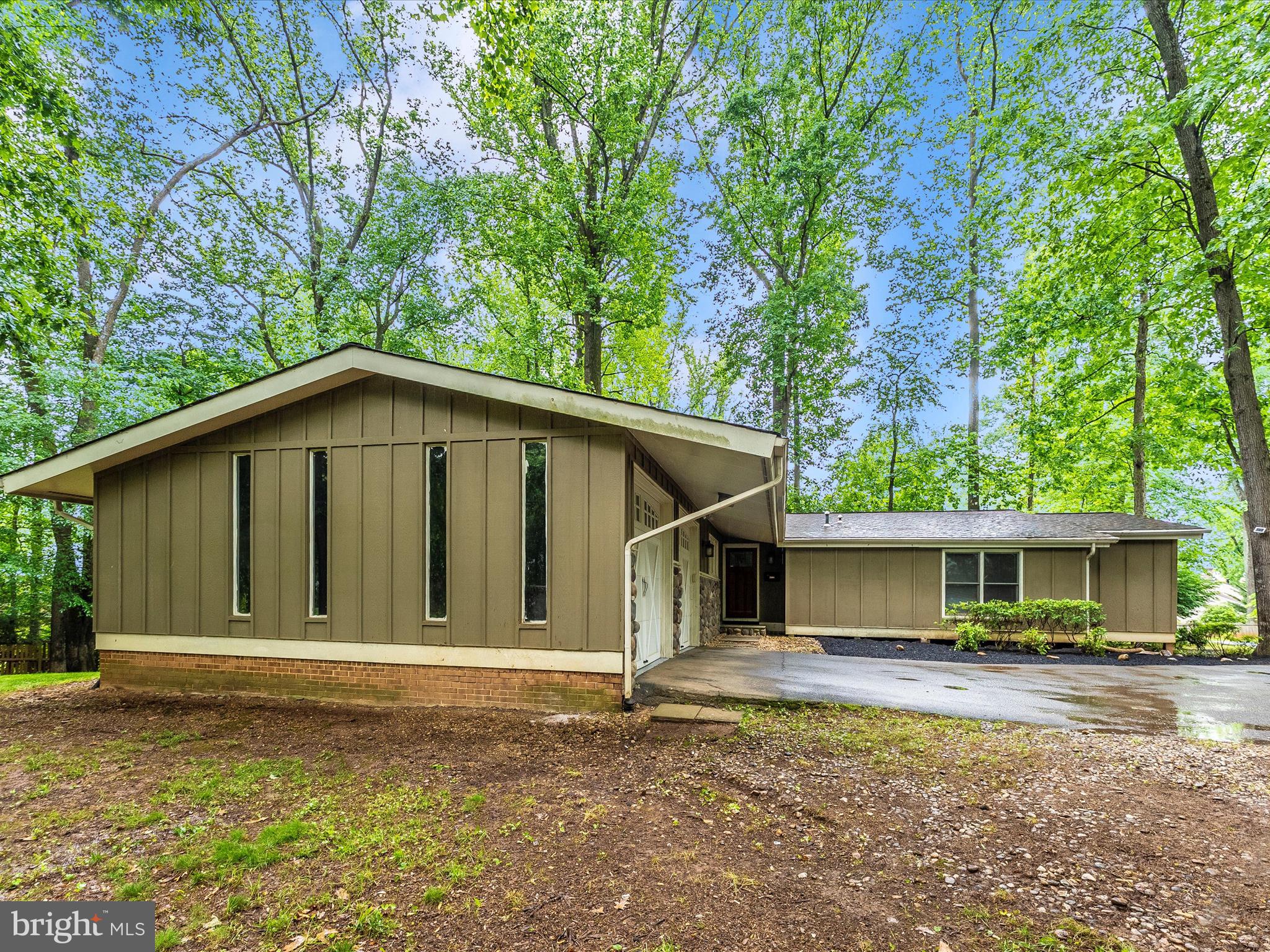 ROCKVILLE - Residential