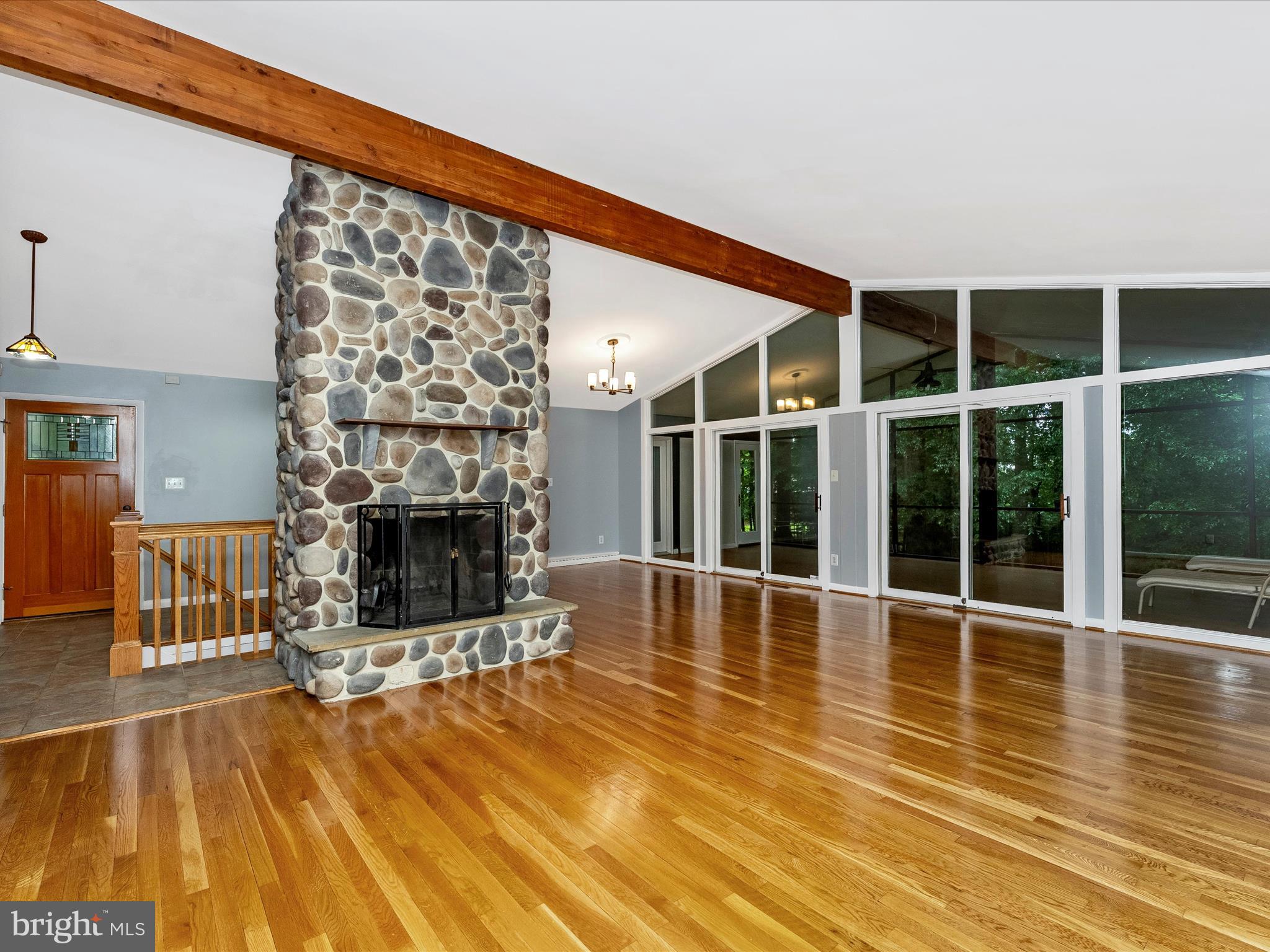 ROCKVILLE - Residential