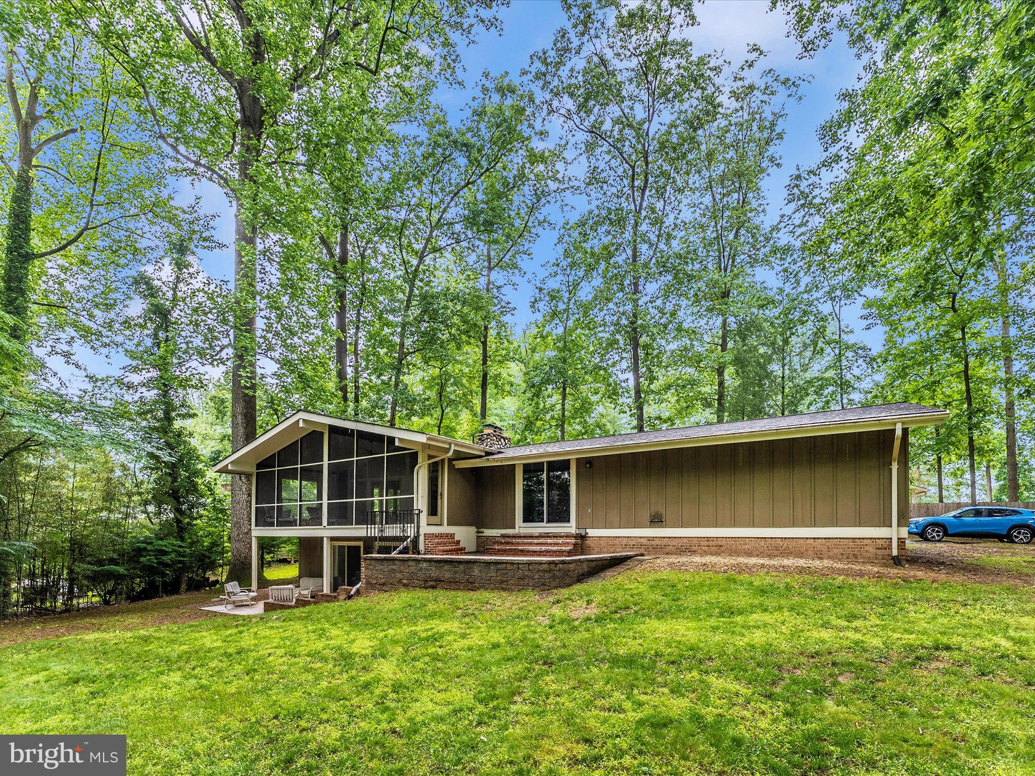 ROCKVILLE - Residential