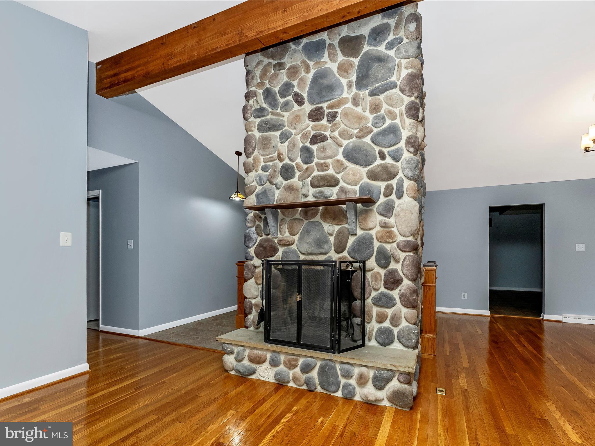 ROCKVILLE - Residential