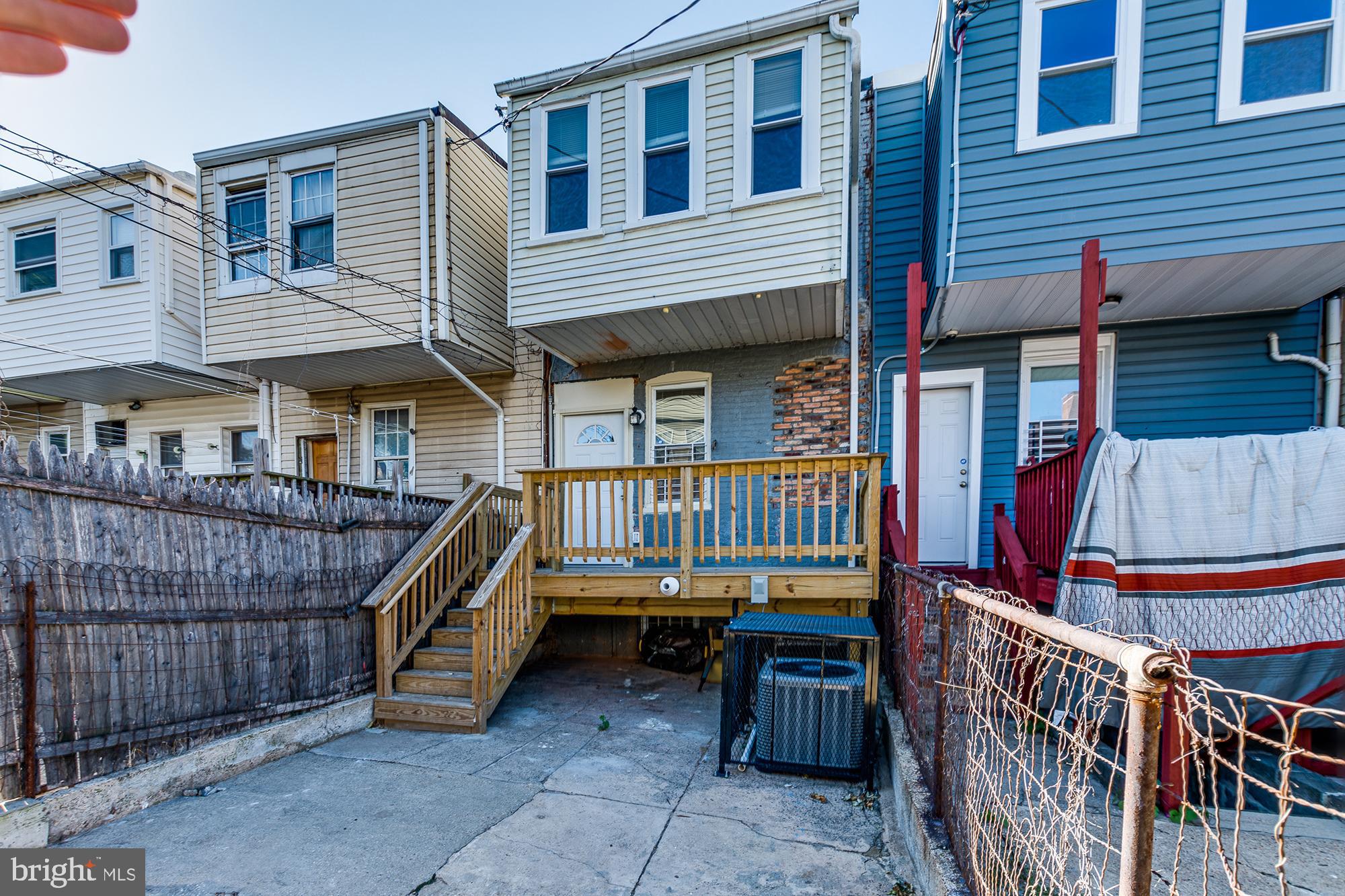 PIGTOWN - Residential