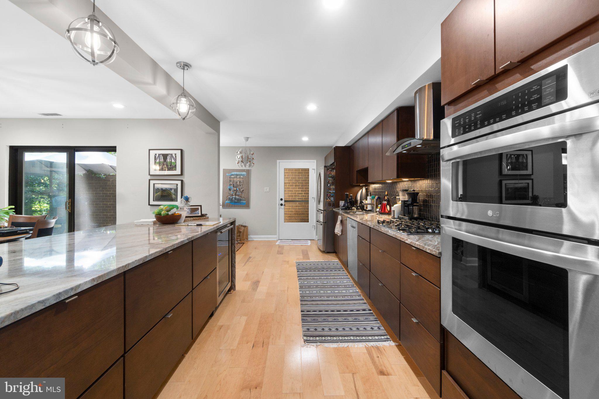 RESTON - Residential Lease