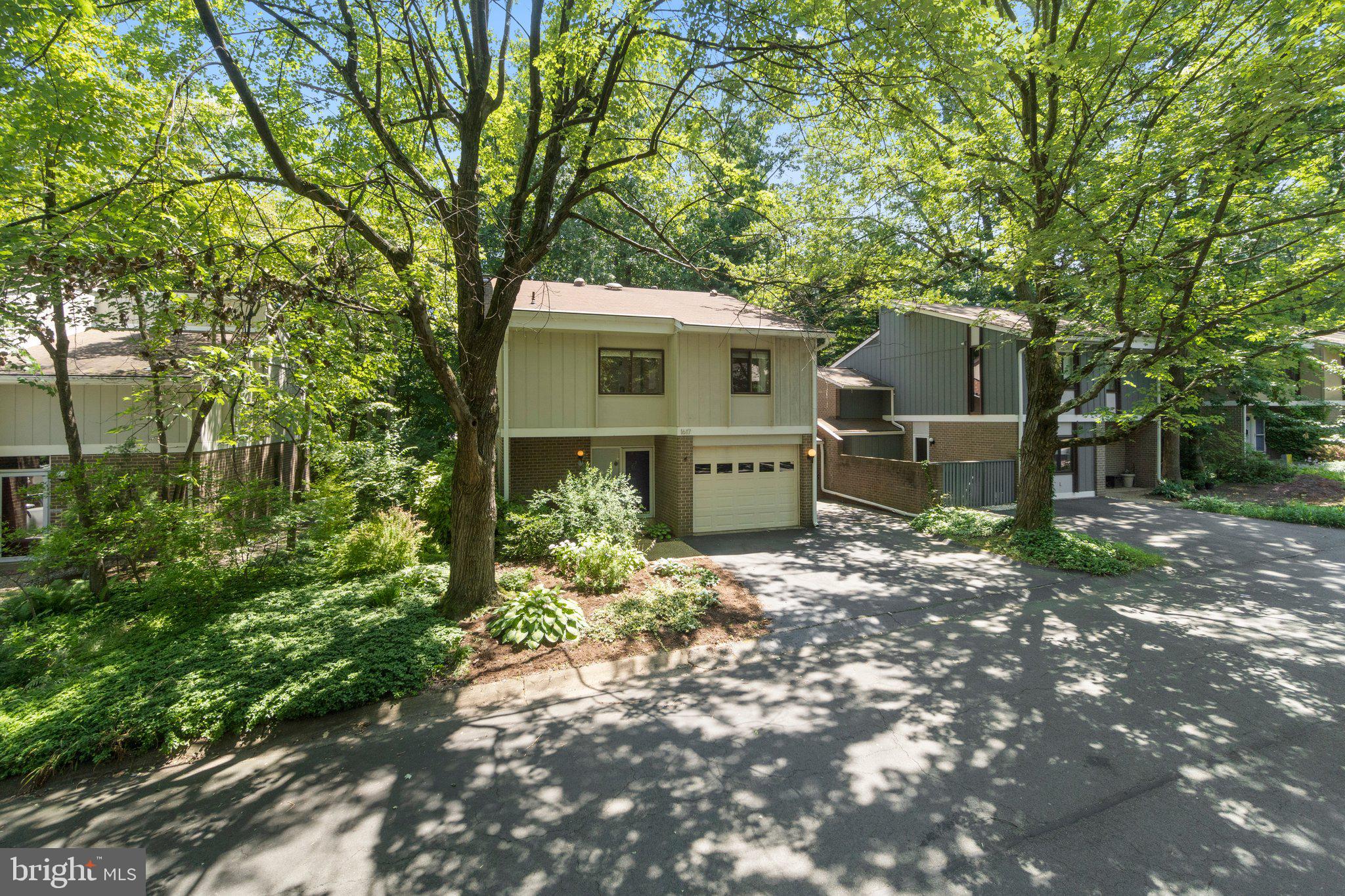 RESTON - Residential Lease