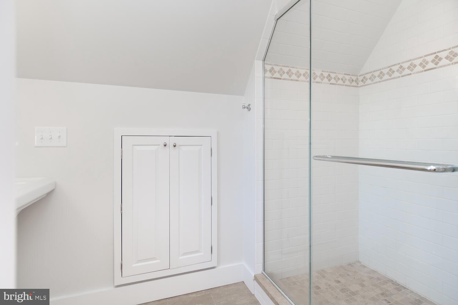 CANTERBURY SOUTH - Residential