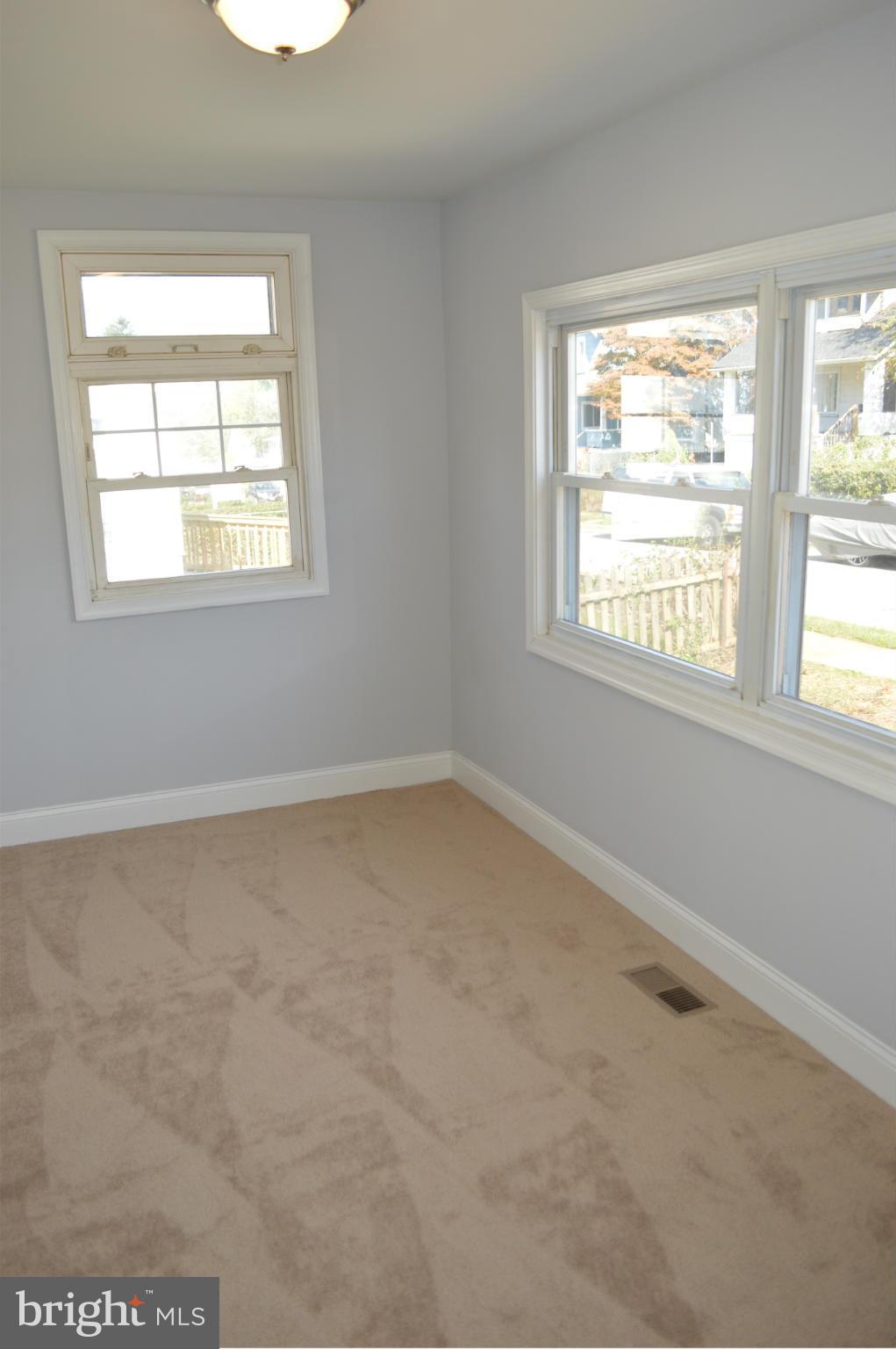 GLEN OAKS - Residential