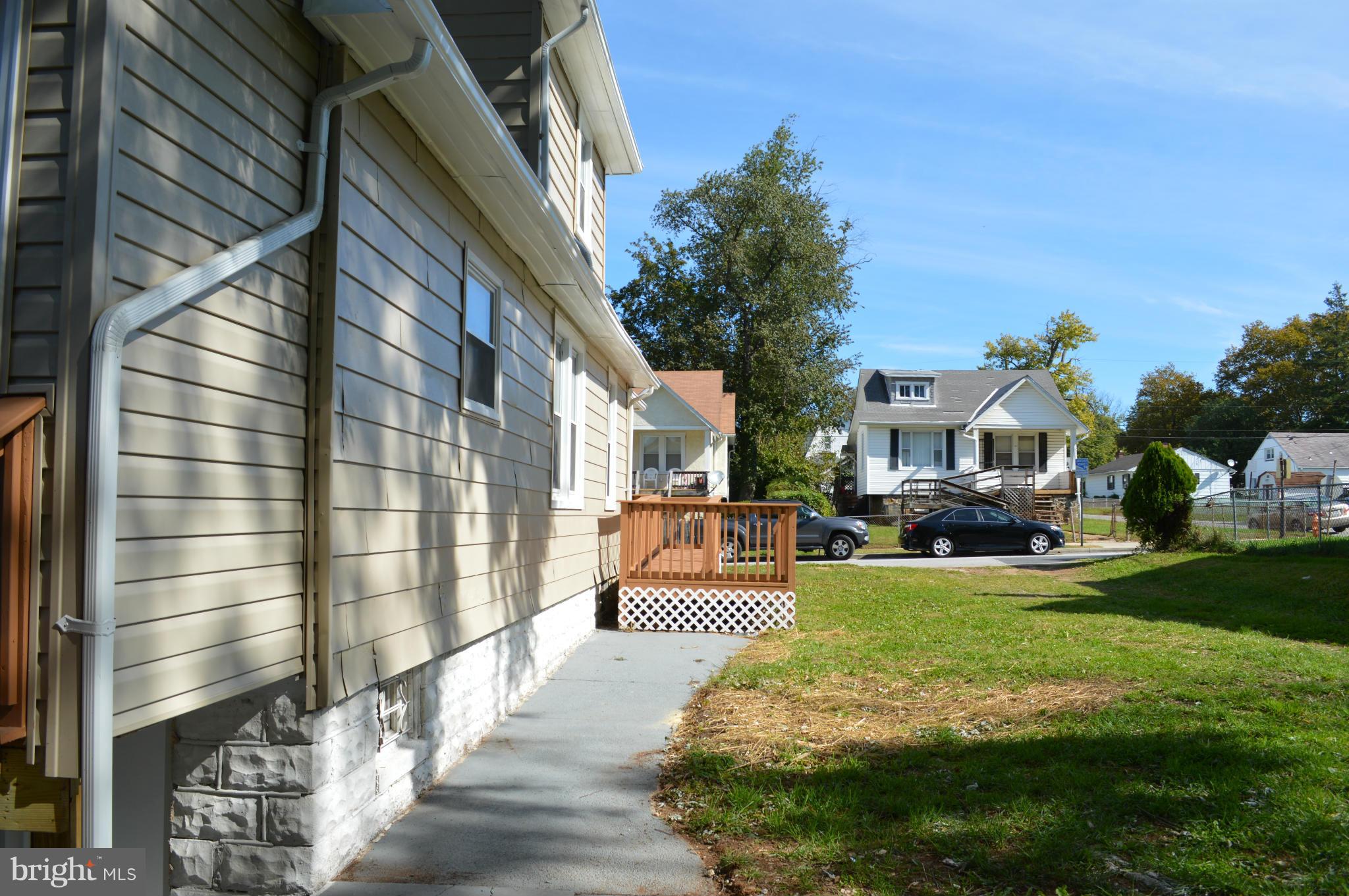 GLEN OAKS - Residential