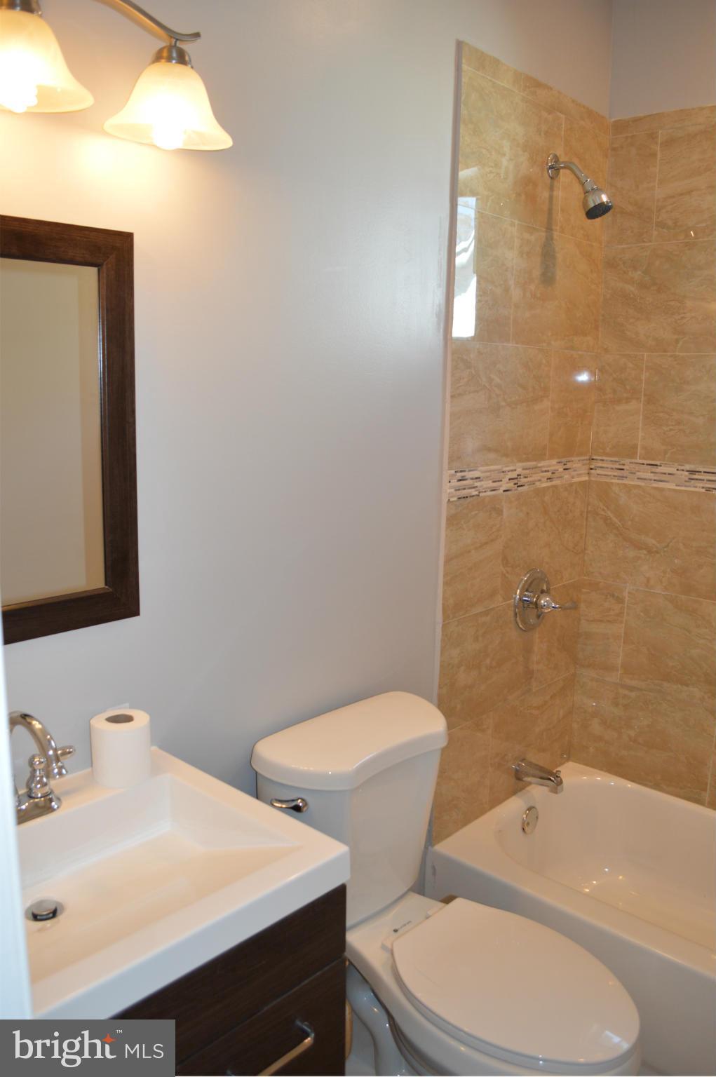 GLEN OAKS - Residential