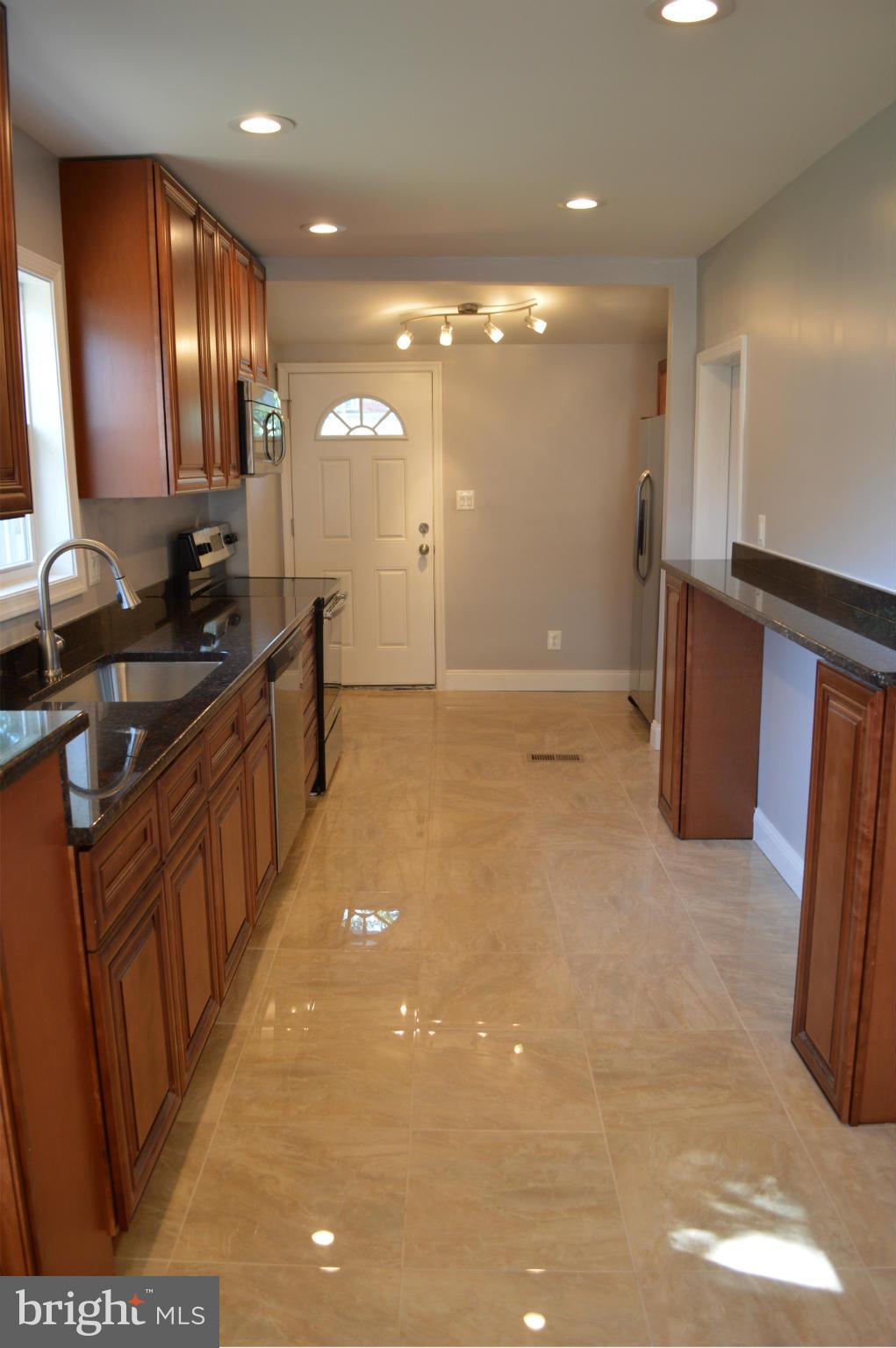 GLEN OAKS - Residential