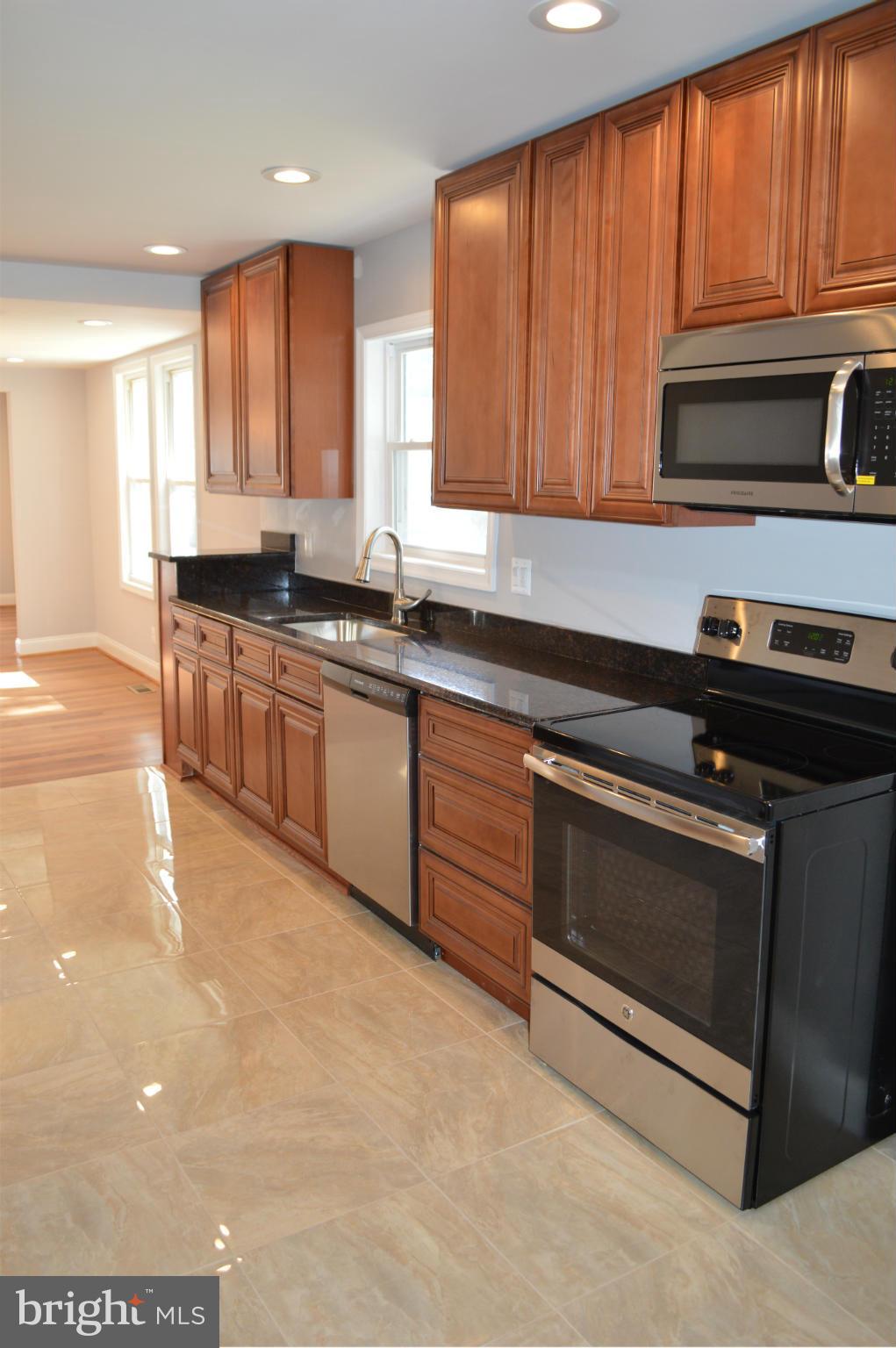 GLEN OAKS - Residential