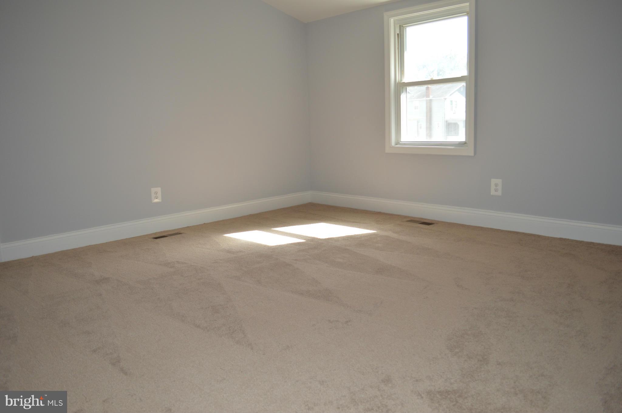 GLEN OAKS - Residential