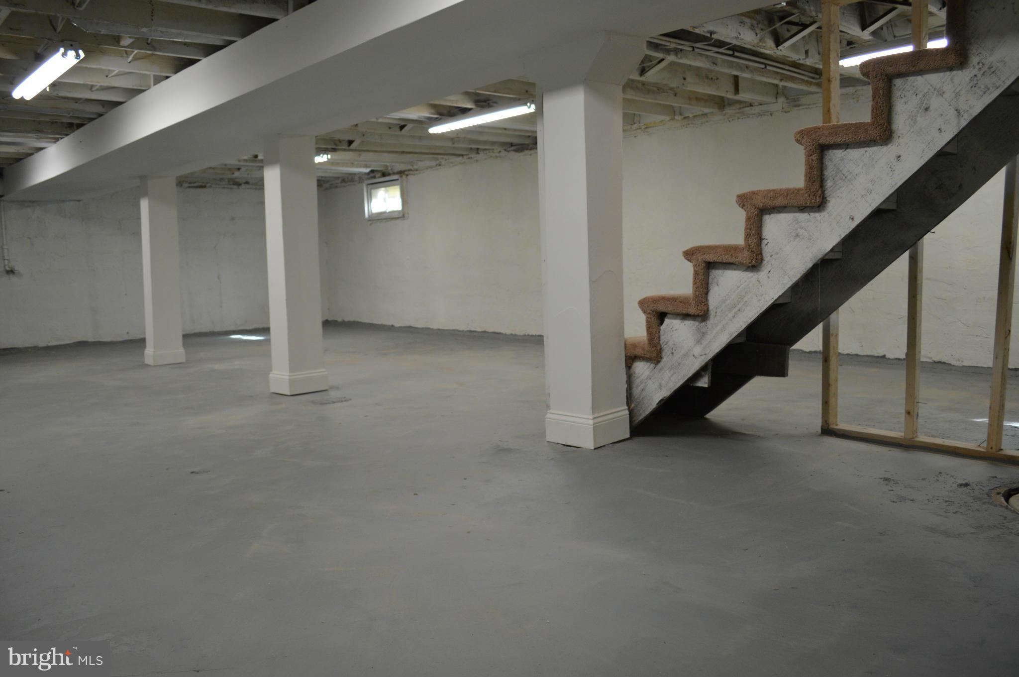 GLEN OAKS - Residential