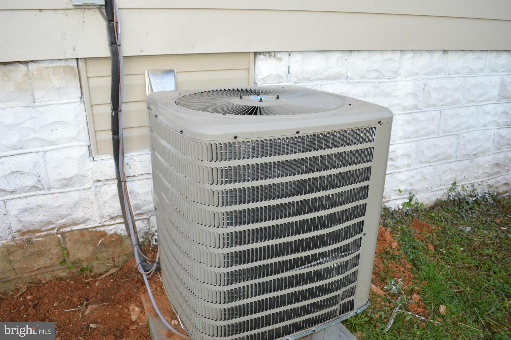 GLEN OAKS - Residential