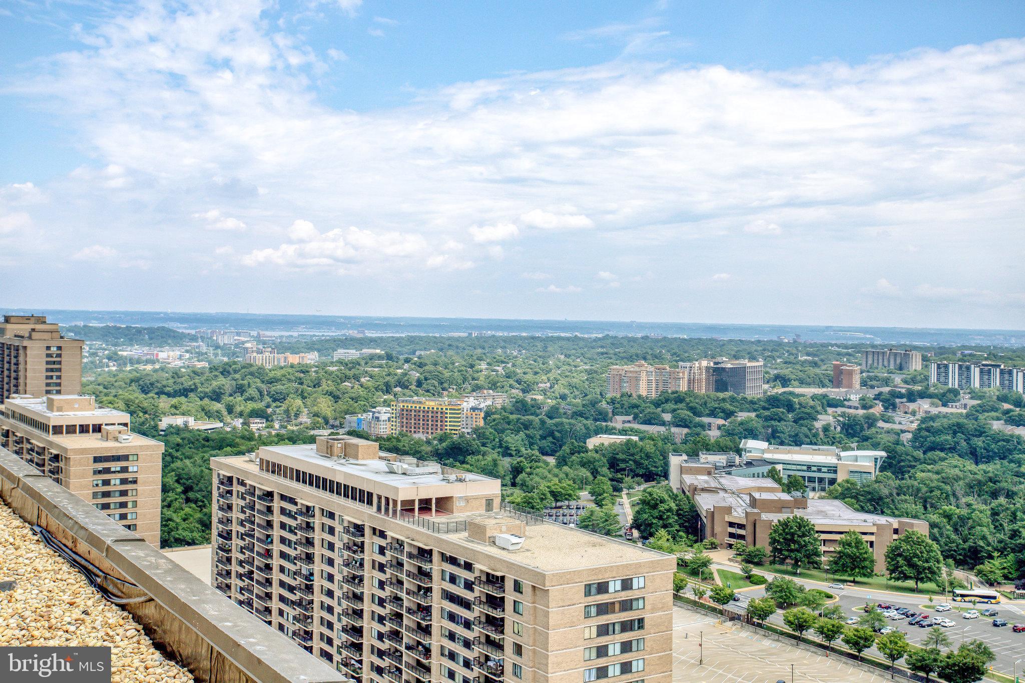 SKYLINE SQUARE CONDO - Residential