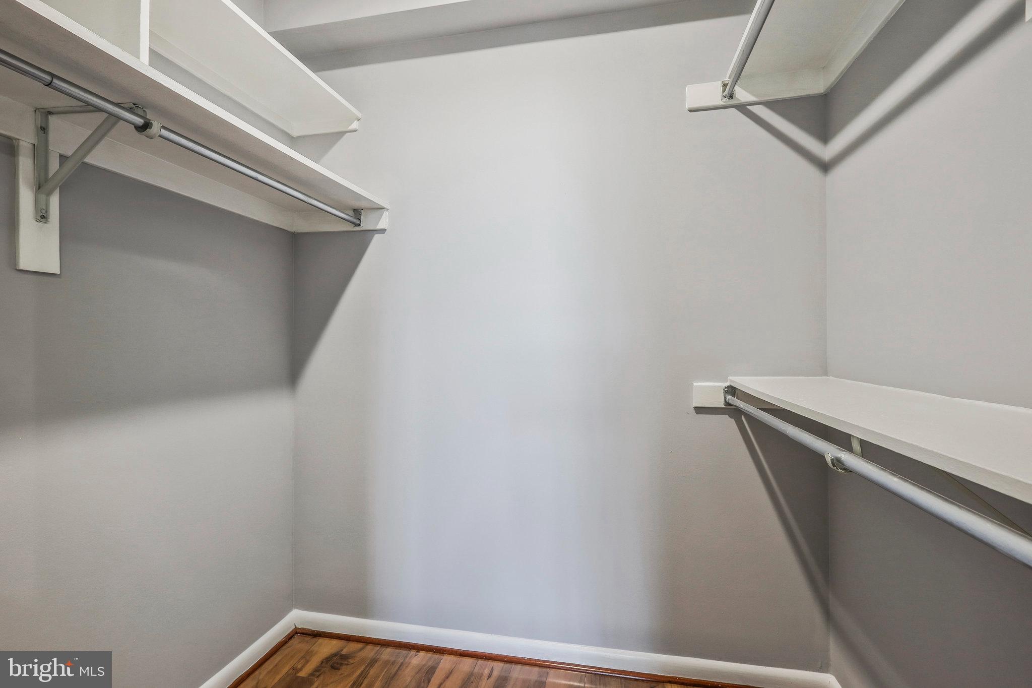 SKYLINE SQUARE CONDO - Residential