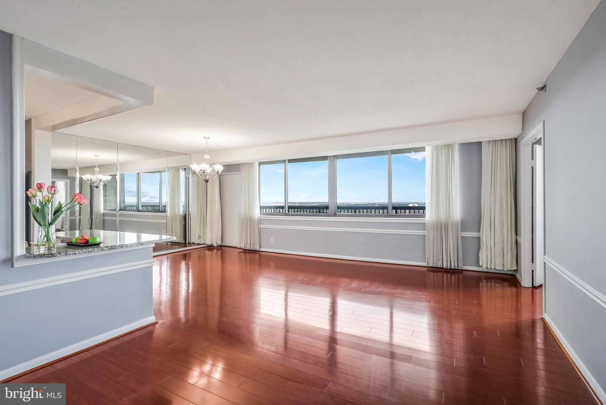 SKYLINE SQUARE CONDO - Residential