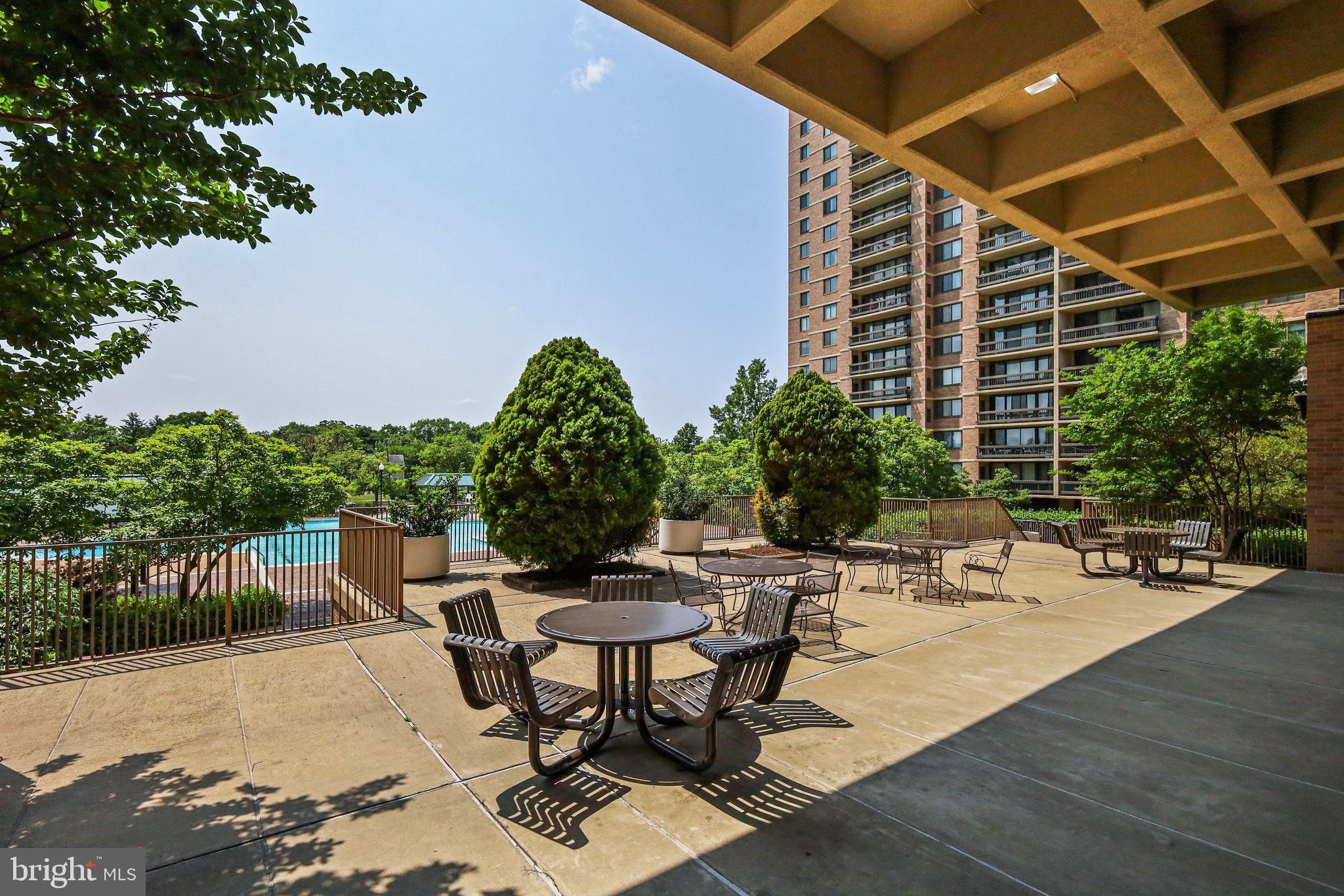 SKYLINE SQUARE CONDO - Residential