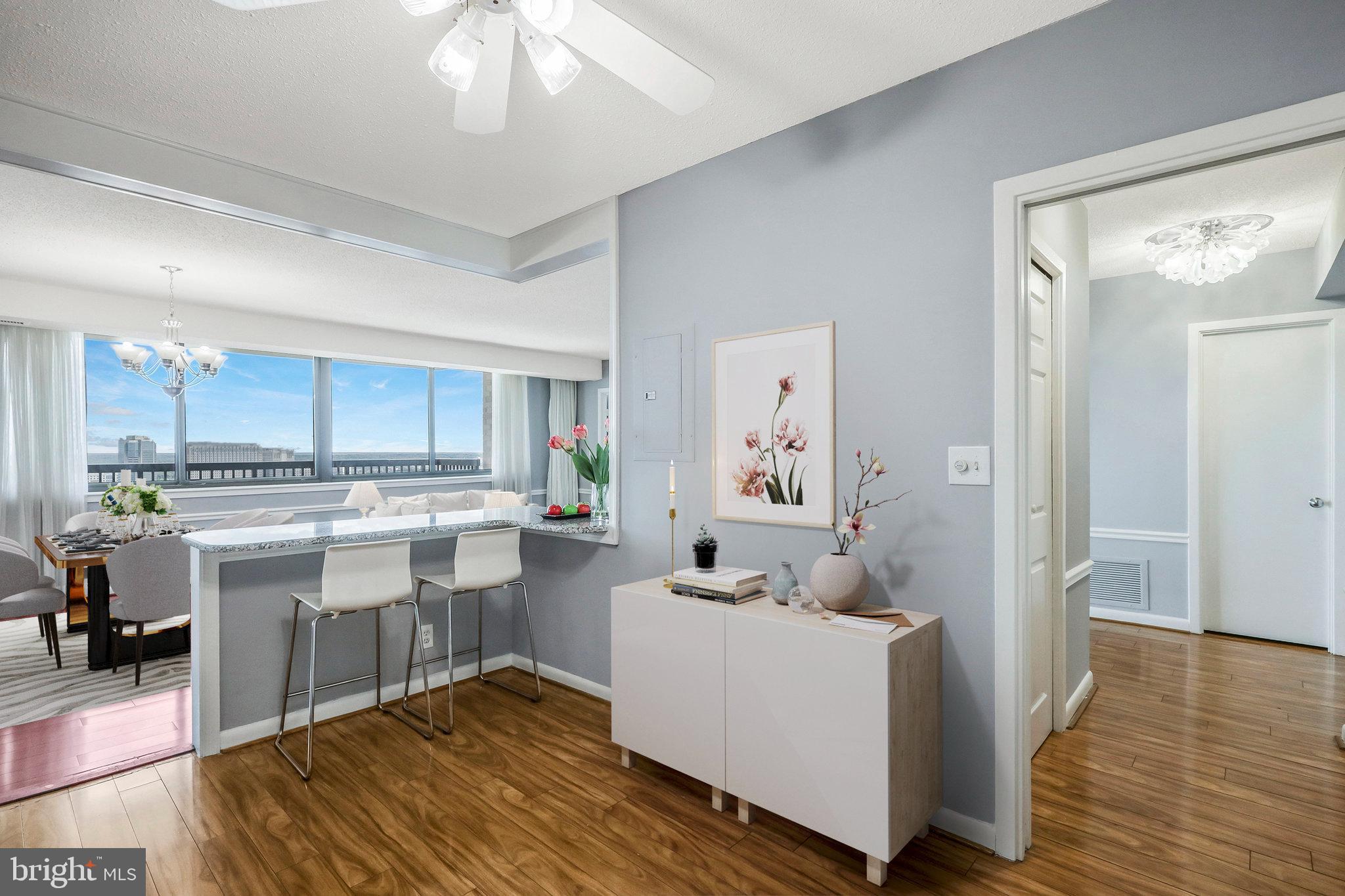 SKYLINE SQUARE CONDO - Residential